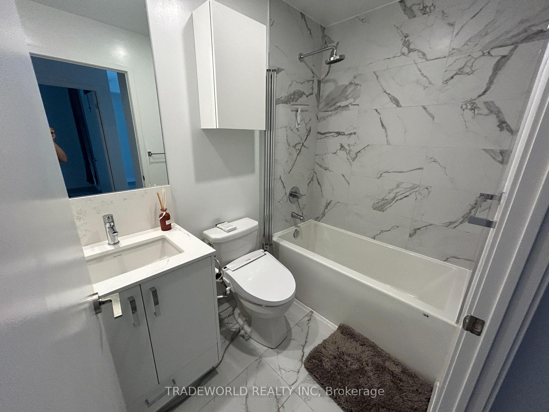 1787 ST. CLAIR Avenue Unit 323 photo 14