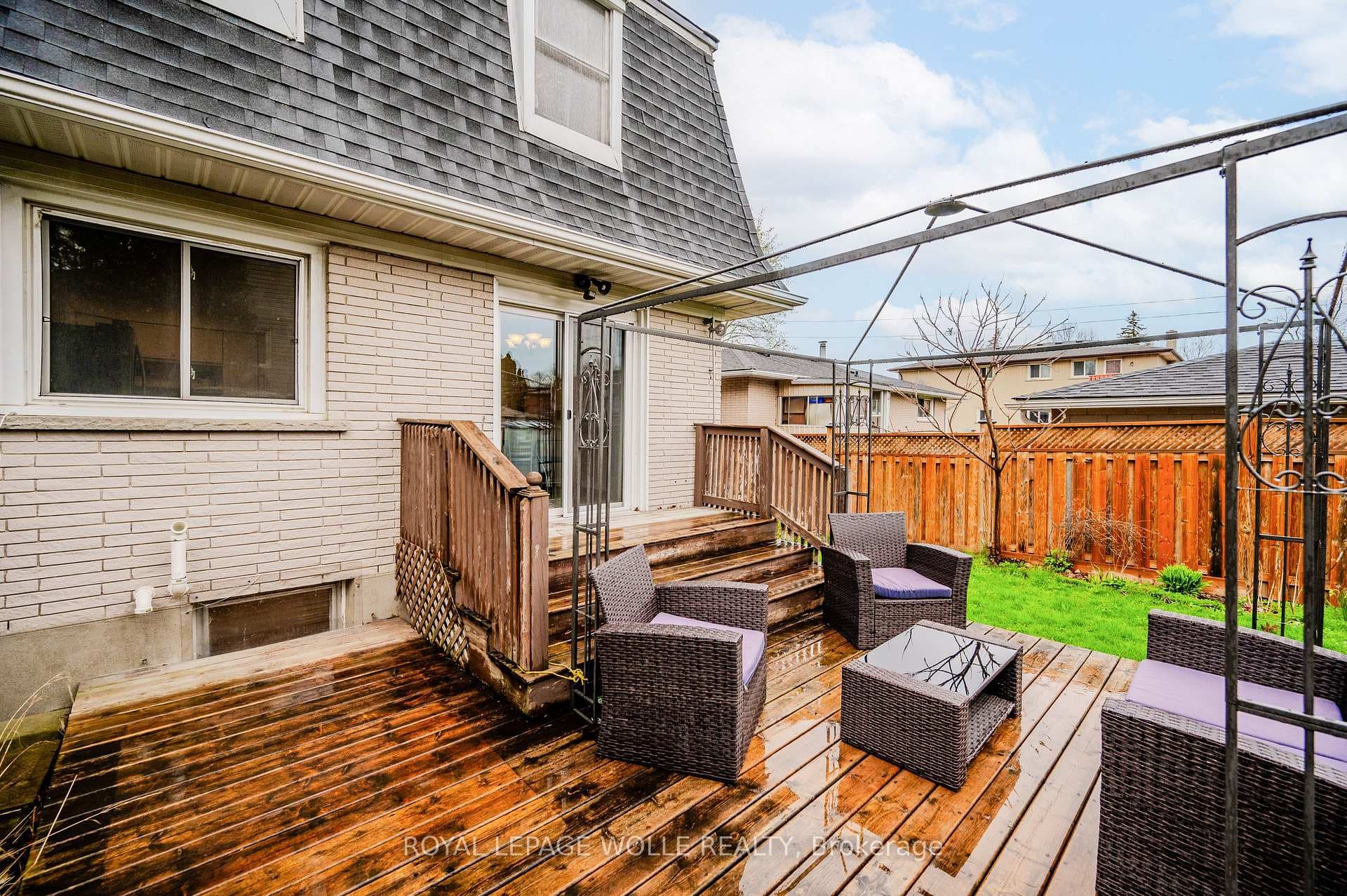 14 Baird Avenue photo 34