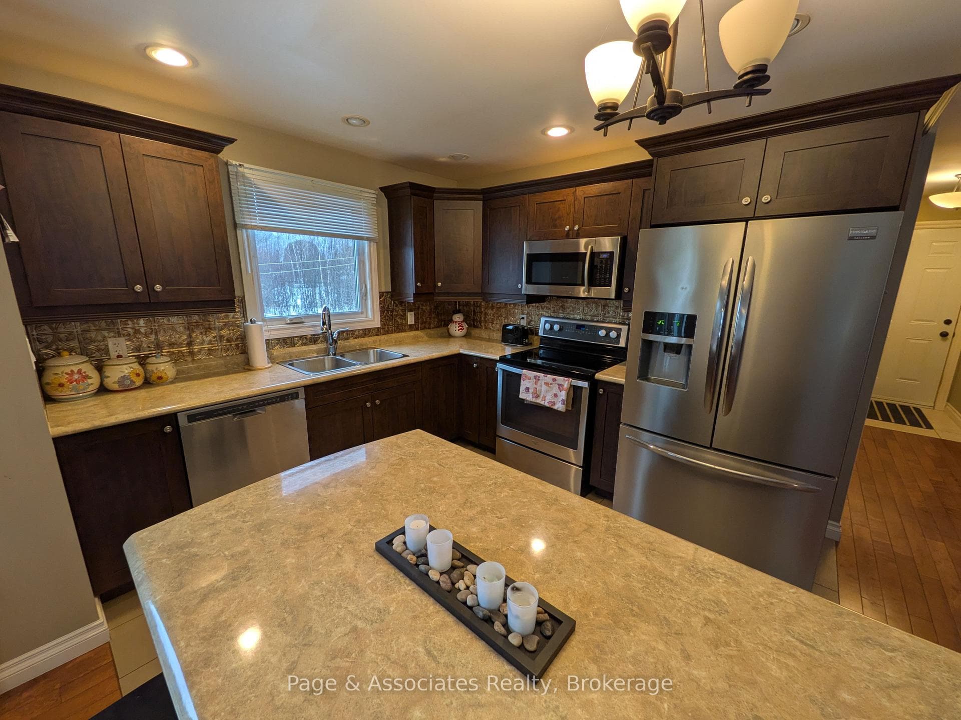 239 Park Street photo 15