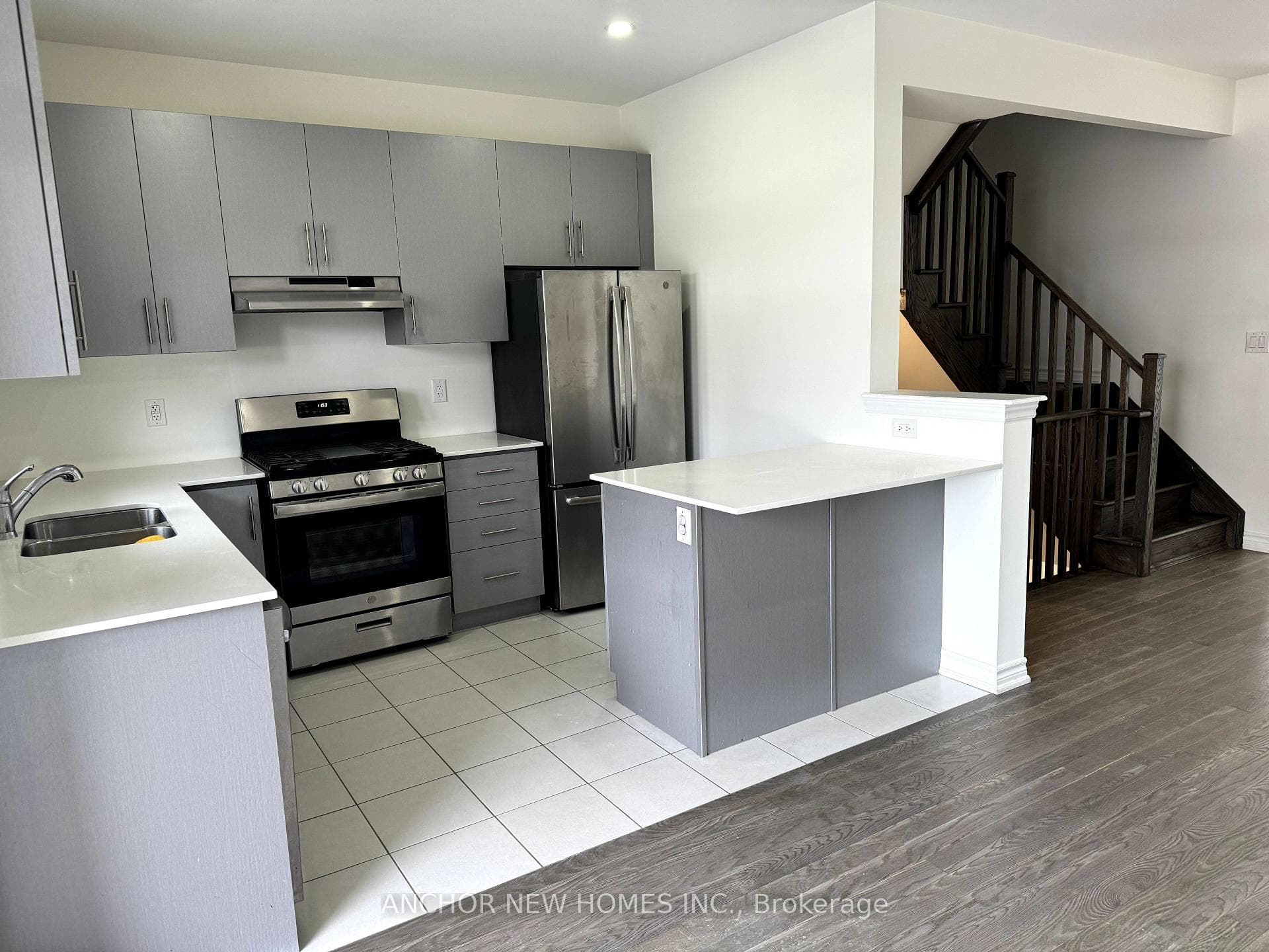 62 Massachusetts Lane photo 22