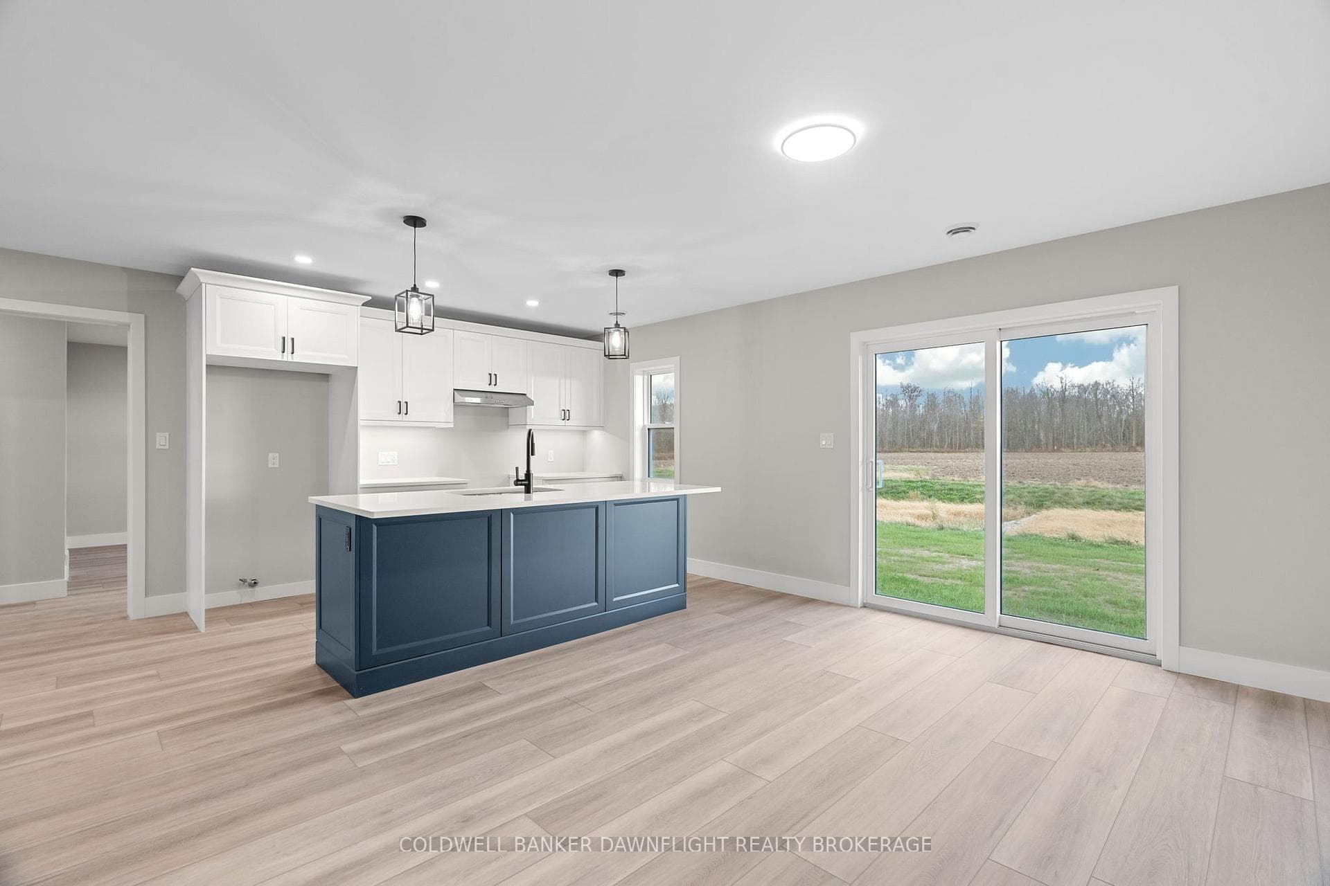 135 Victoria Avenue photo 16
