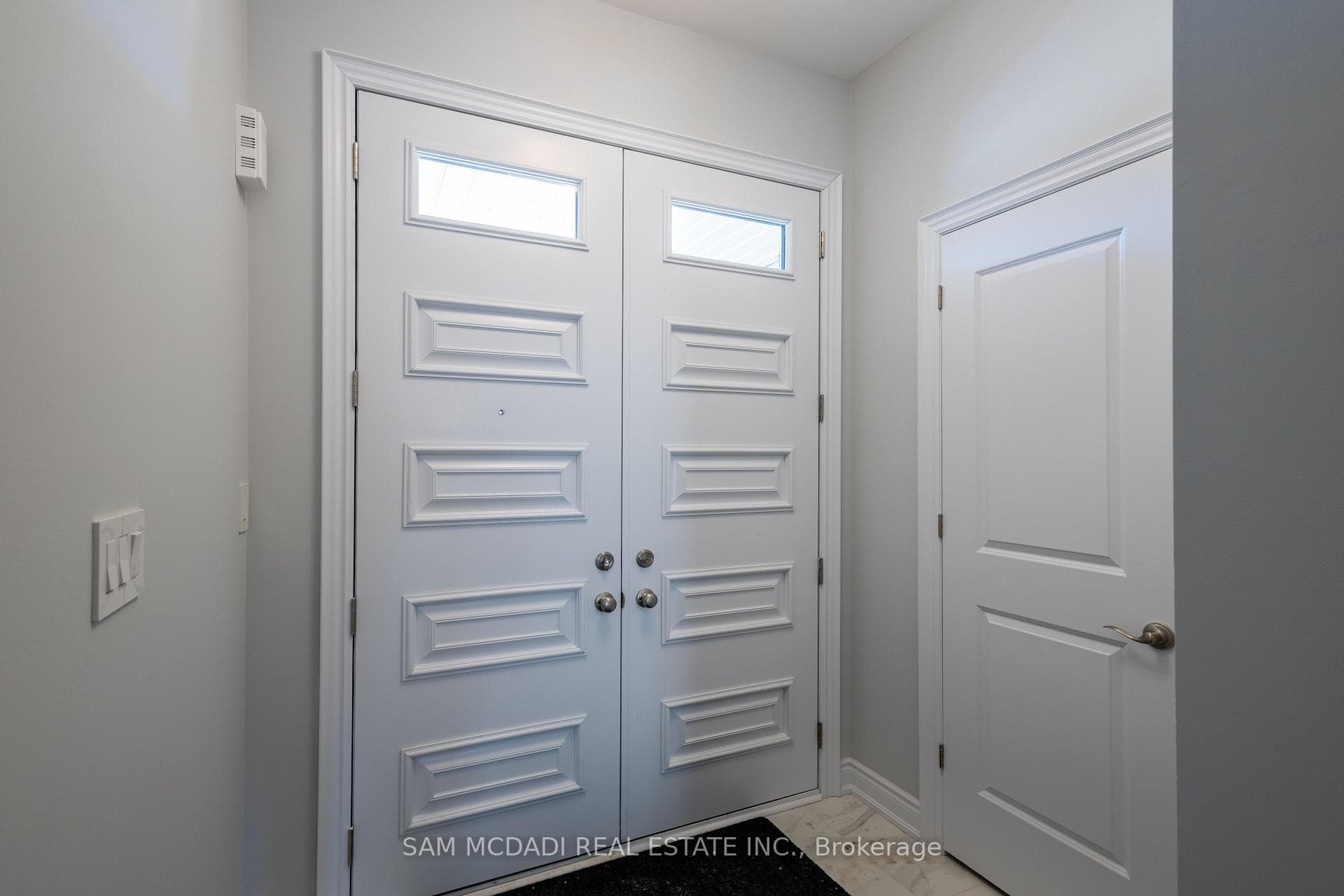 97 Bearberry Road photo 2