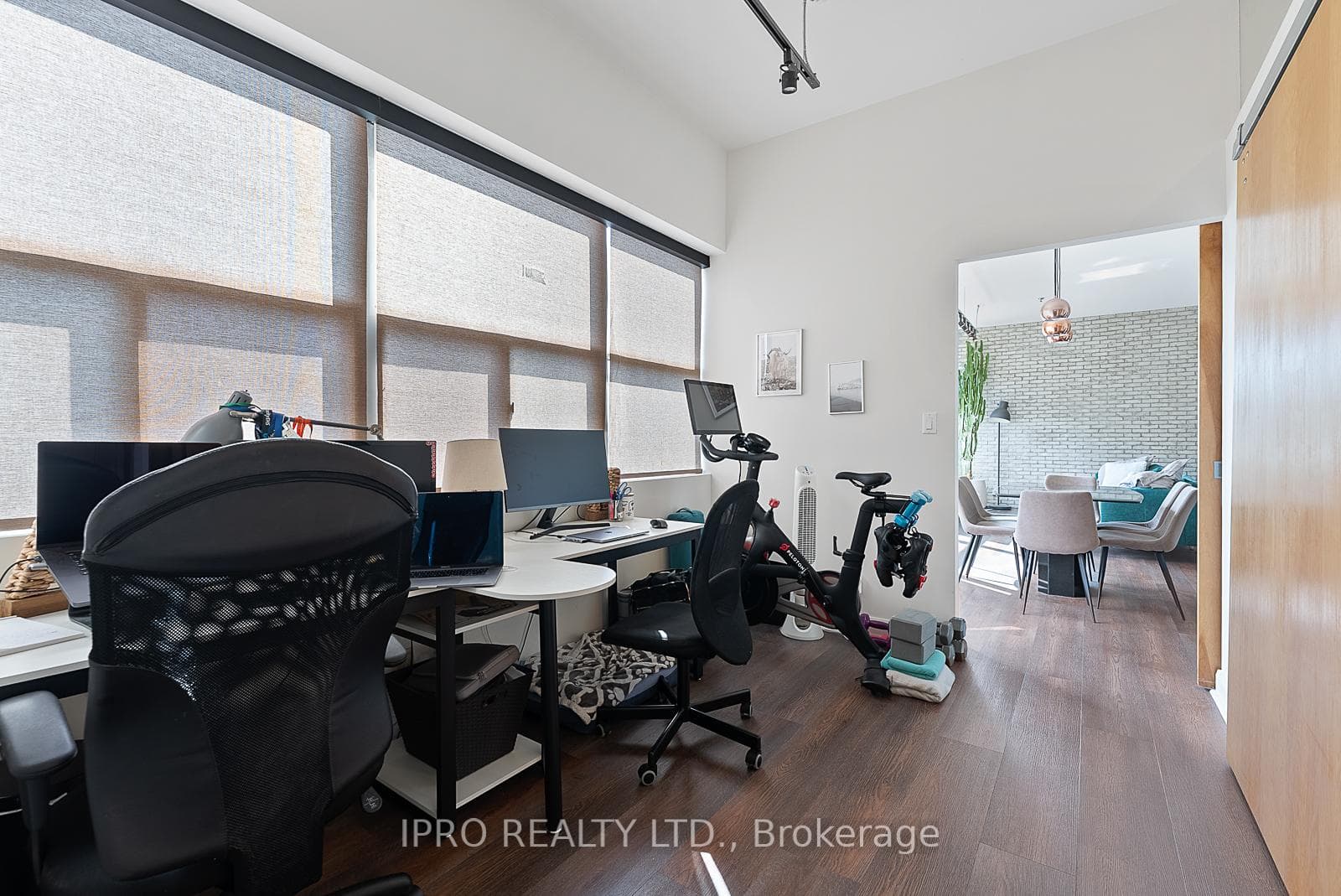 700 King Street Unit 1009 photo 25