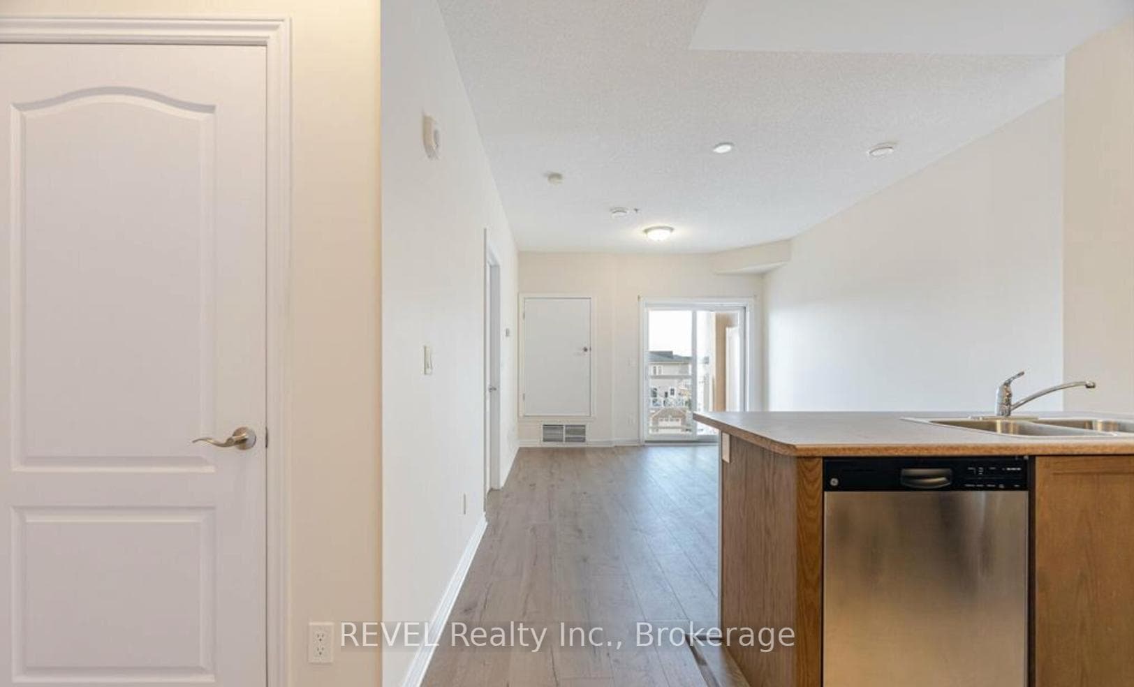 1370 Costigan Road Unit 311 photo 5