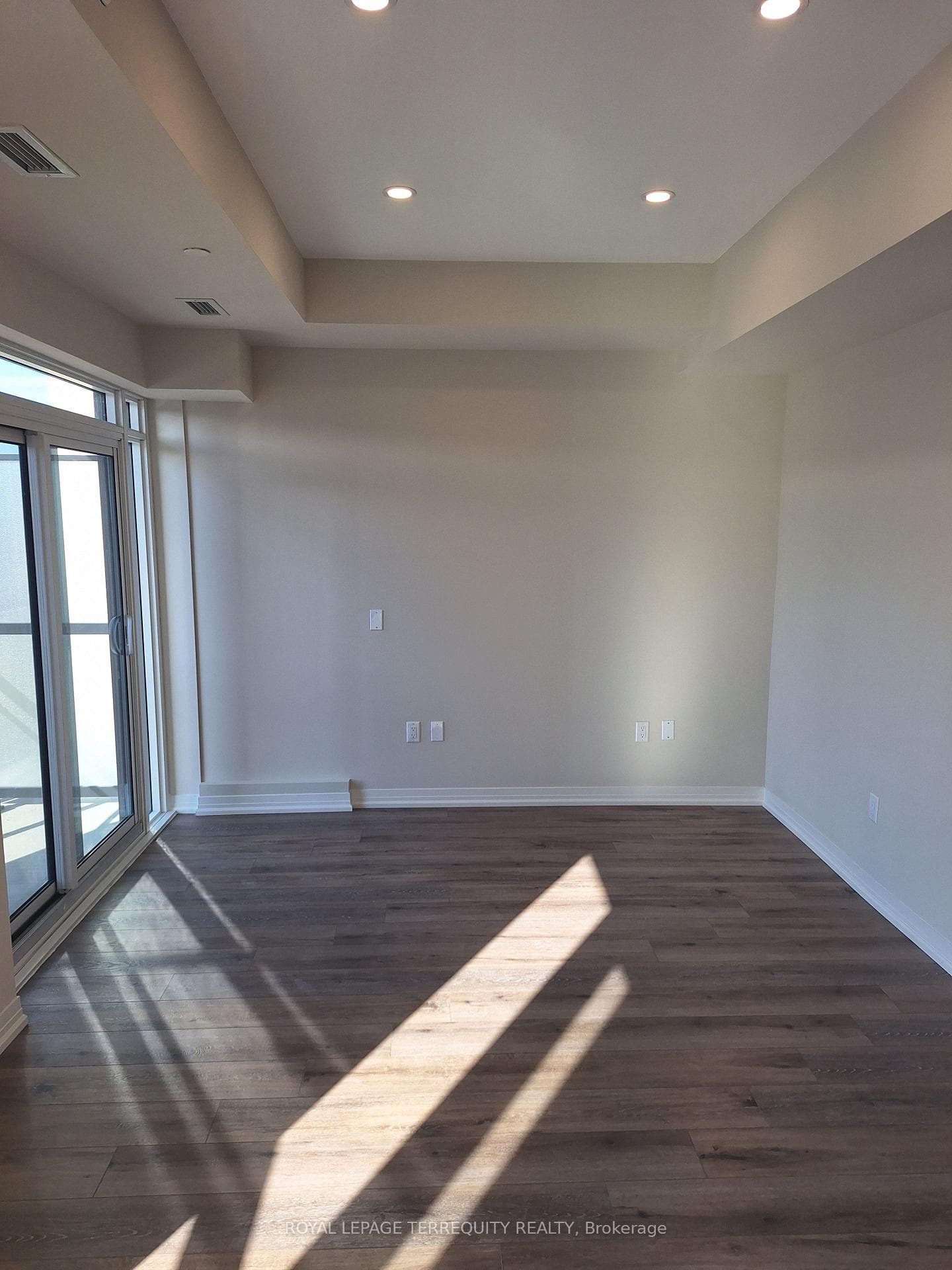 50 Herrick Avenue Unit LP 15 photo 4
