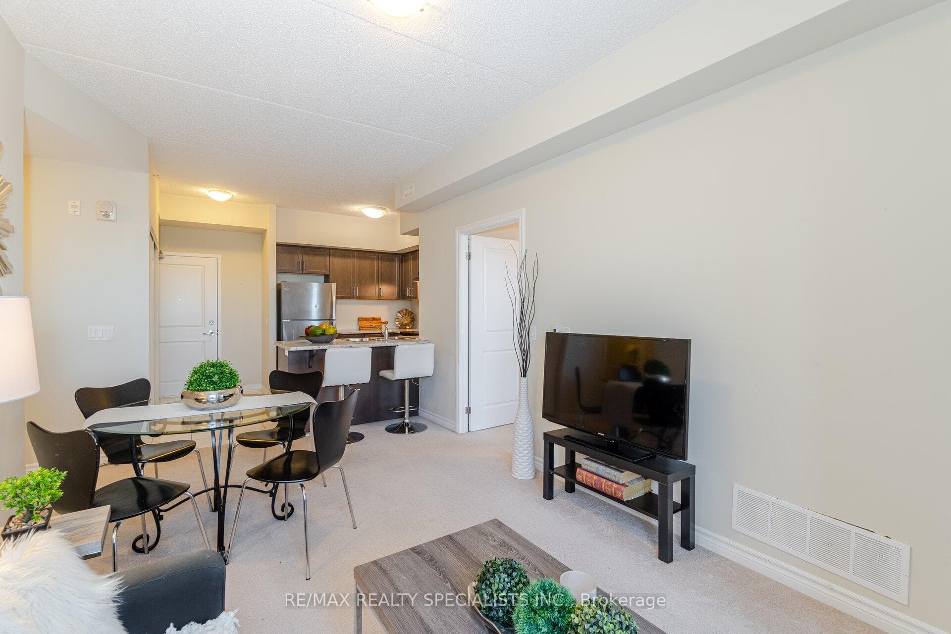 640 Sauve Street Unit 414 photo 18