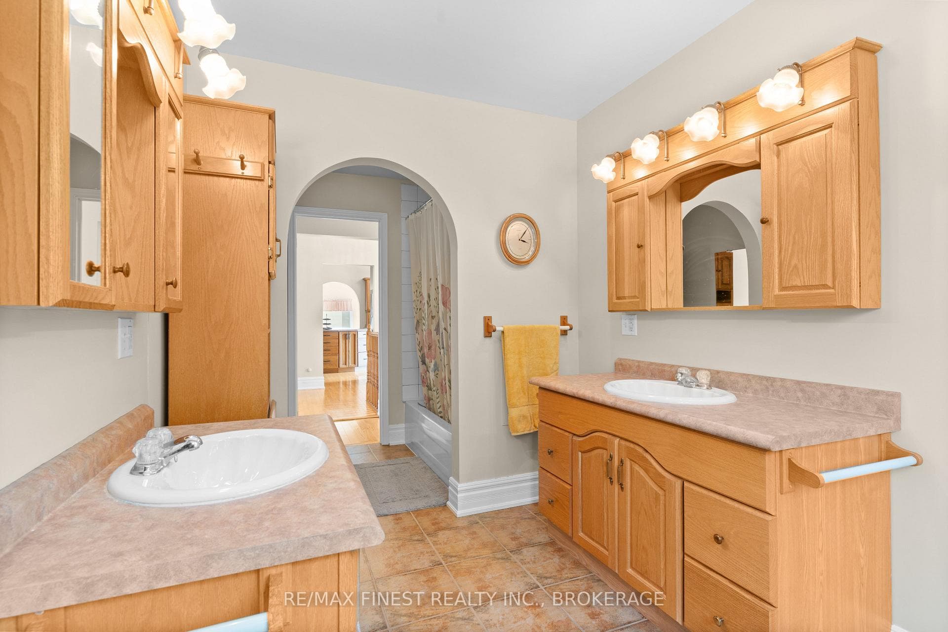 180 Napanee Road photo 11