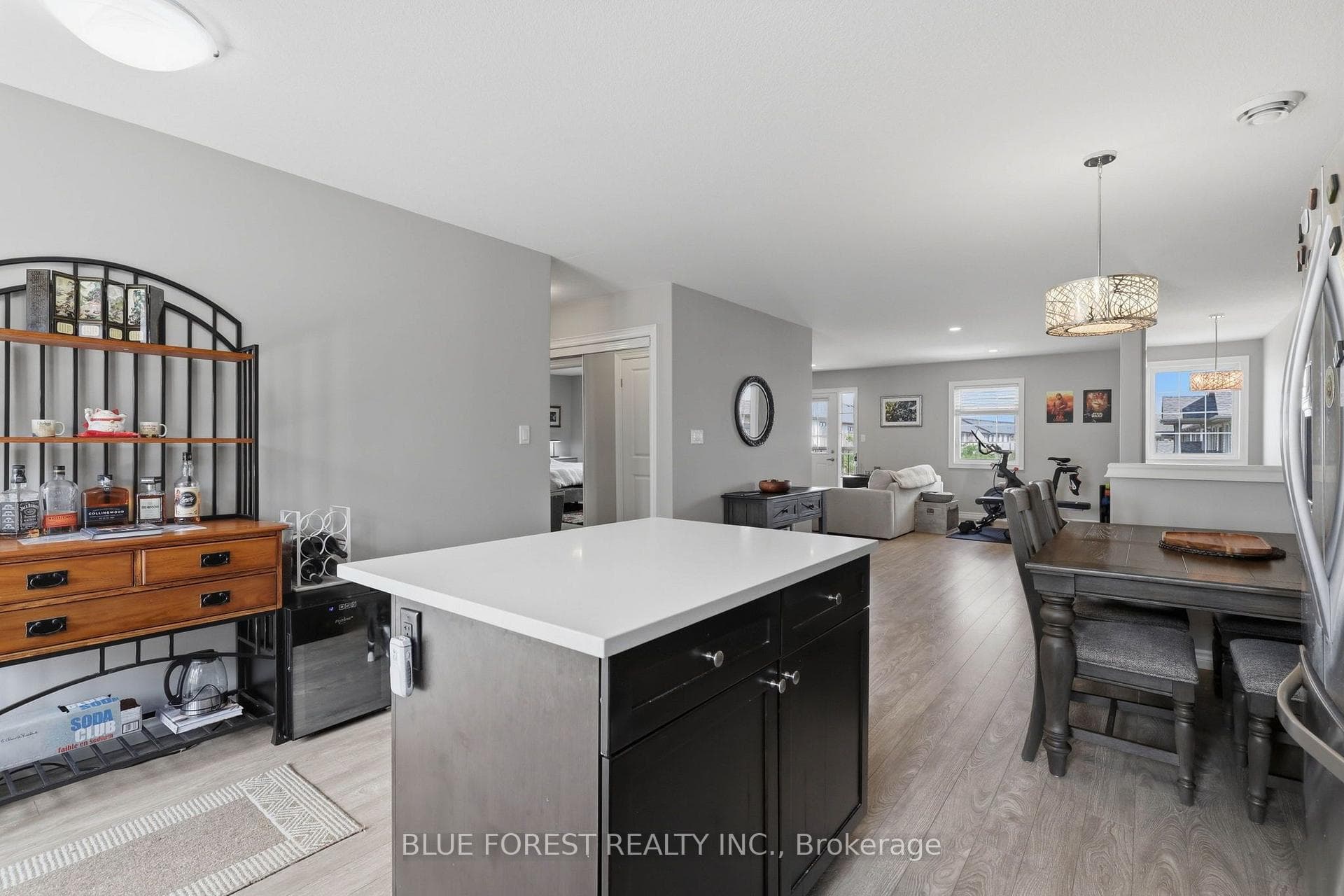 3320 Meadowgate Boulevard Unit 124 photo 11