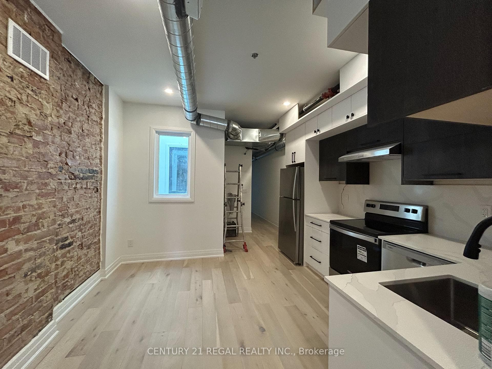kitchen pic.2