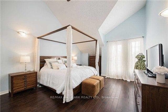 90 Woodbine Avenue photo 12