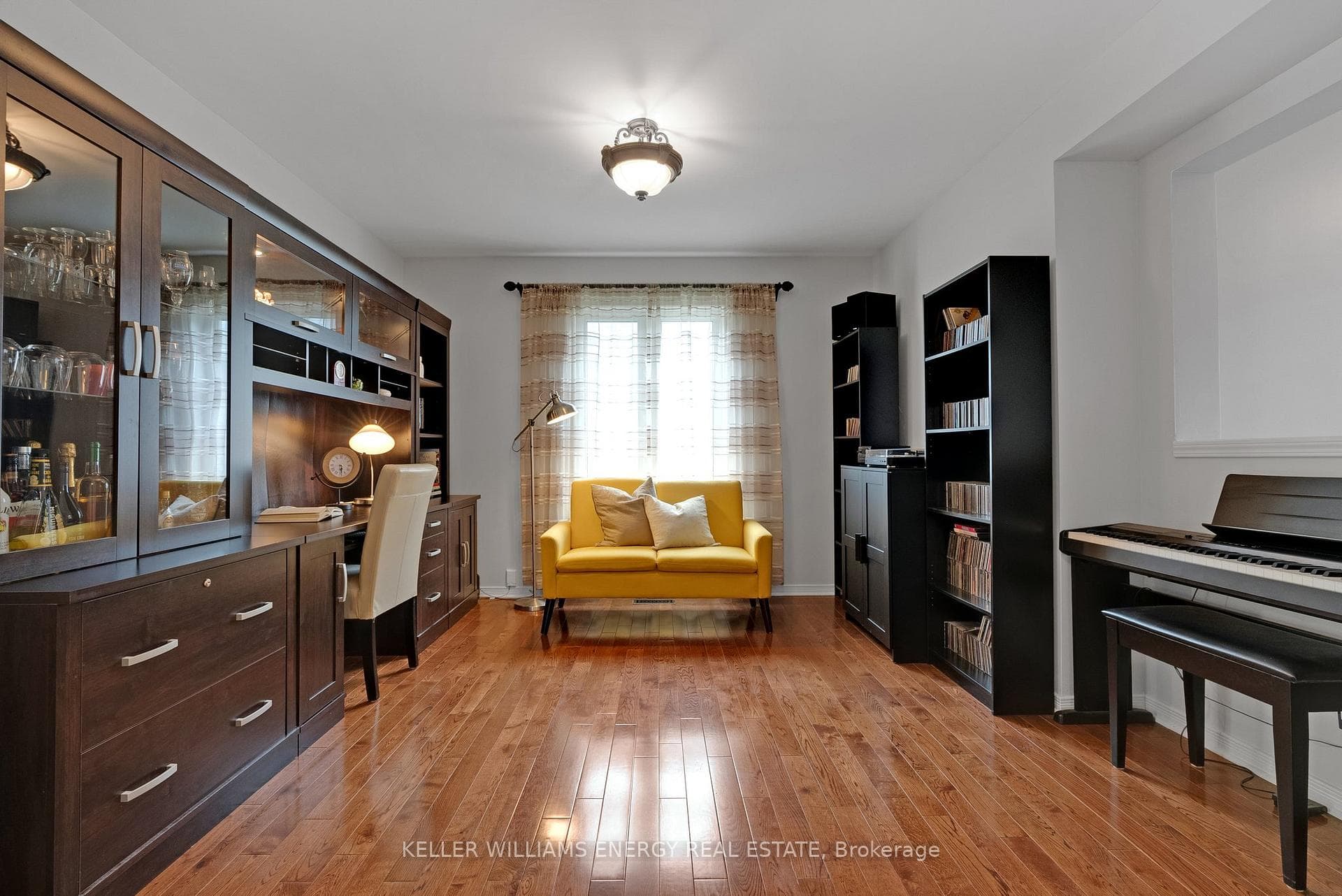137 Guildwood Drive photo 9
