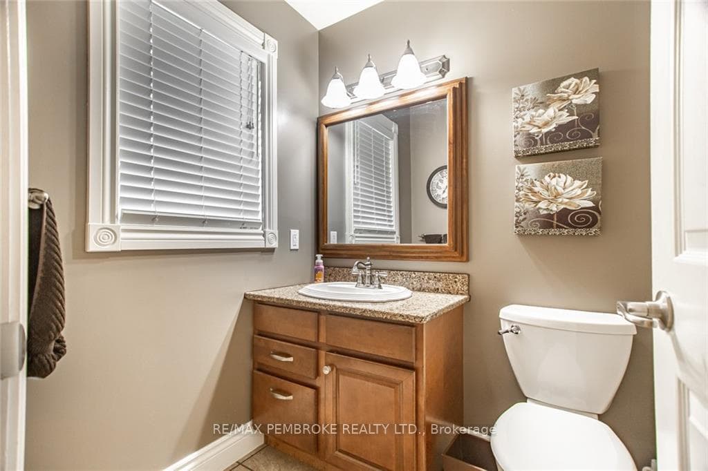 18 BARRY Street photo 10