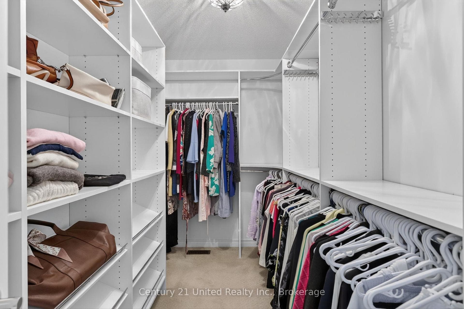 1184 Scollard Drive photo 30