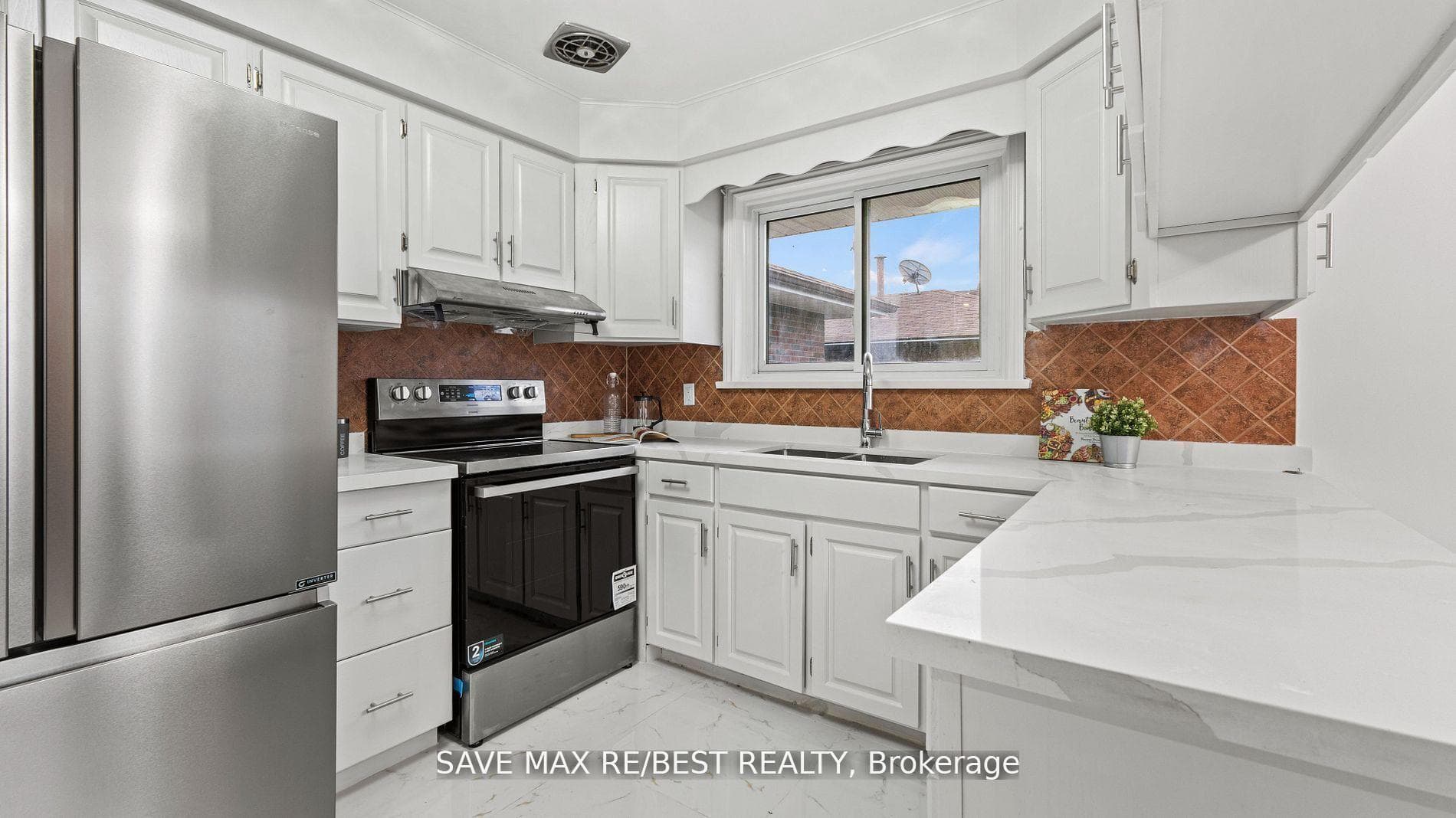 505 Ortono Avenue photo 9
