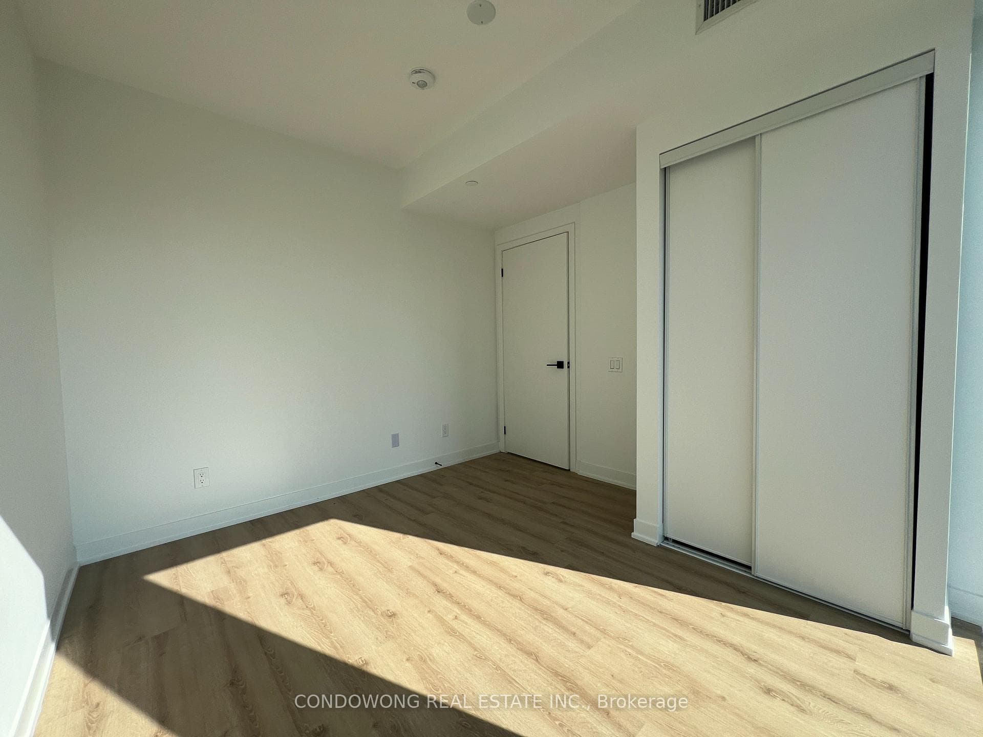 319 Jarvis Street Unit 1705 photo 6