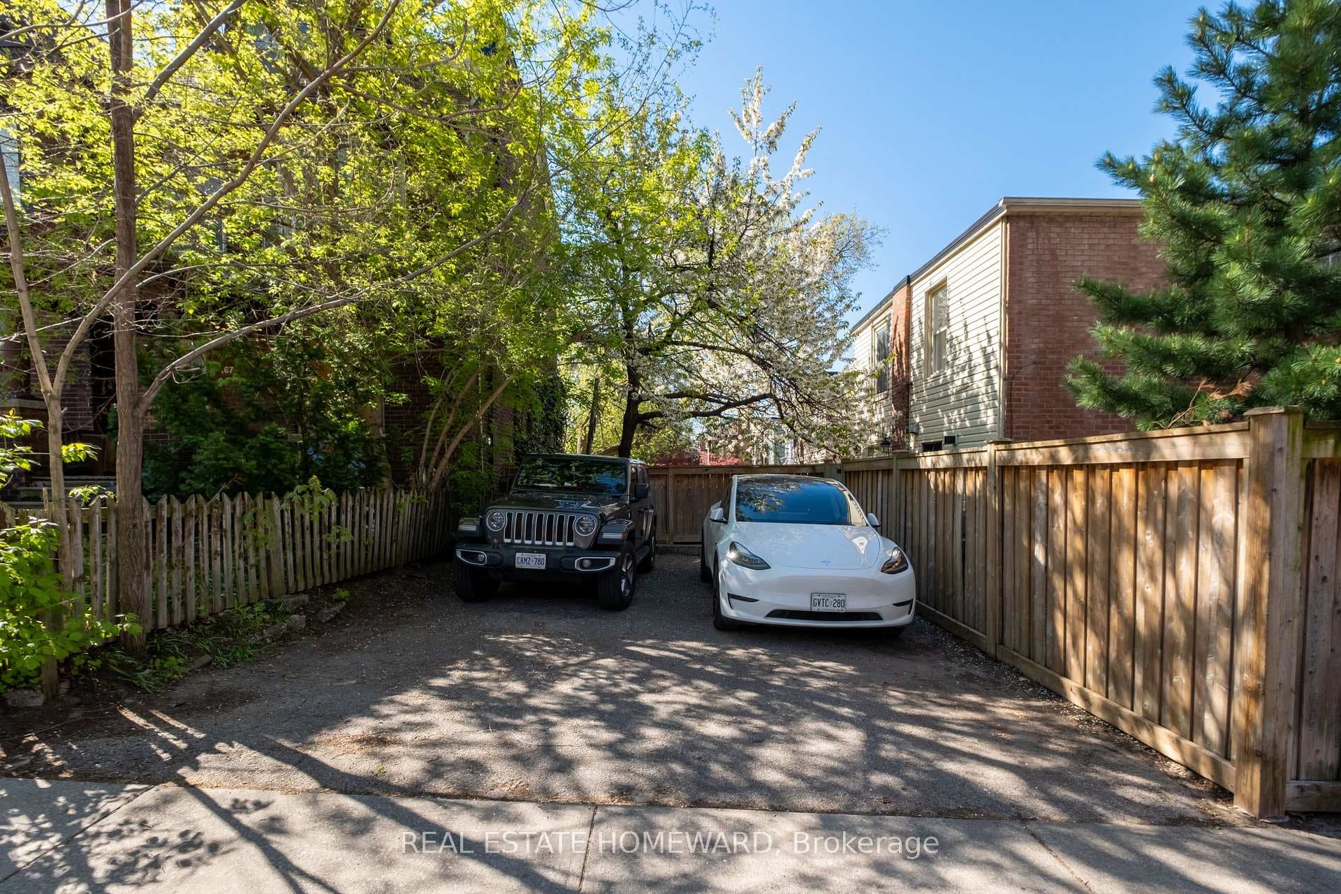 631 Logan Avenue photo 39