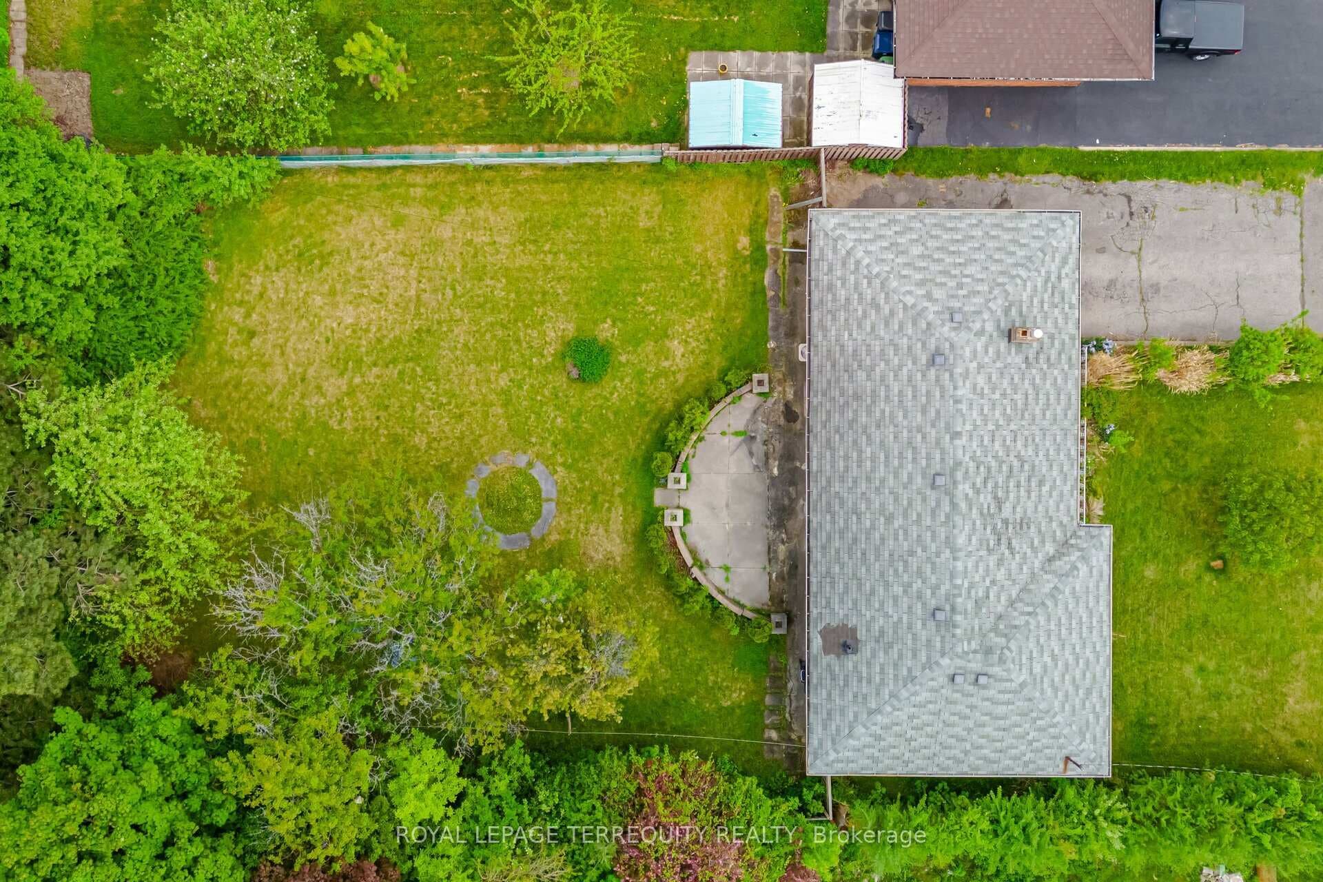 214 Dixon Road photo 2