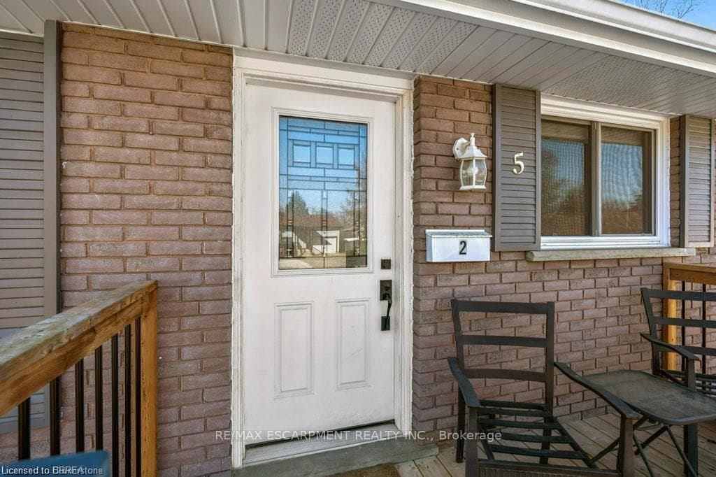 5 Hampton Street photo 2