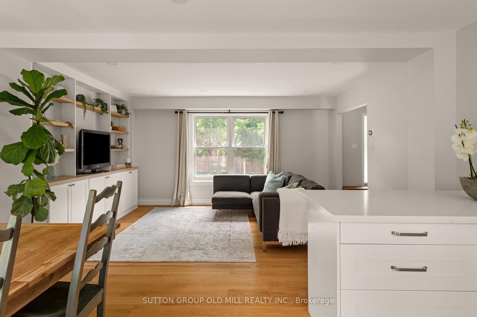 262 Chalmers Street photo 8