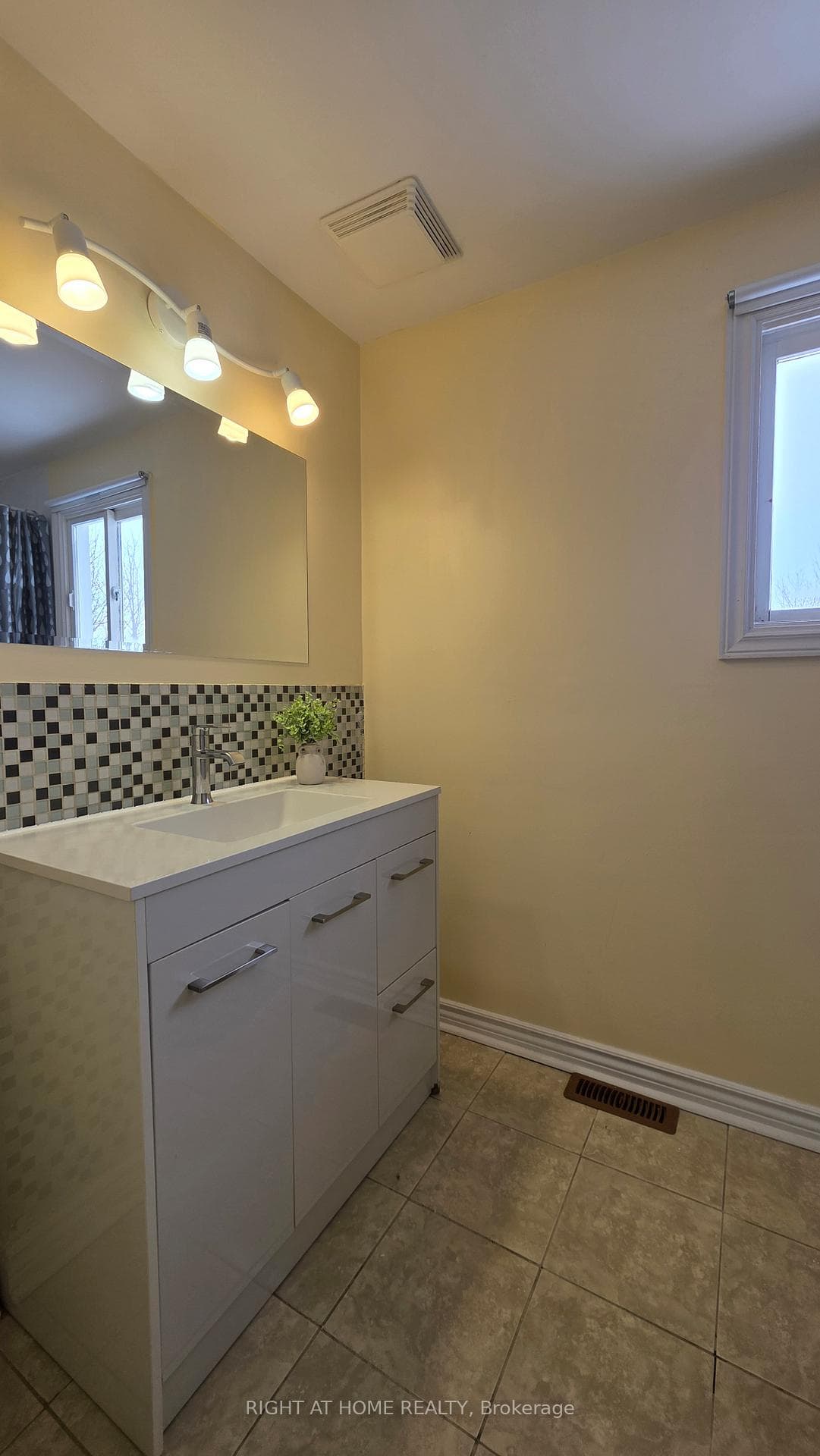 75 Corbett Drive photo 25