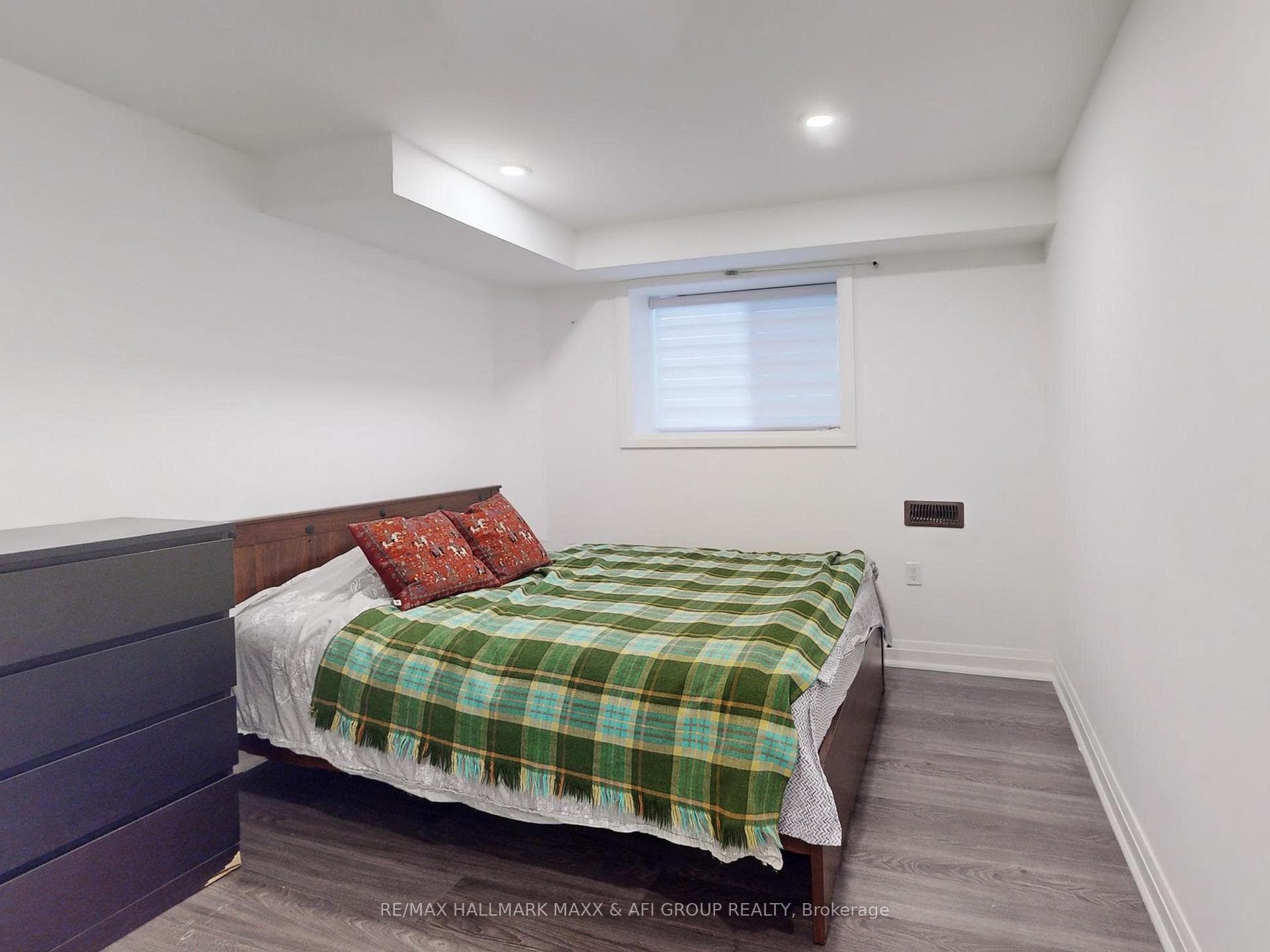 2027 Webster Boulevard photo 33