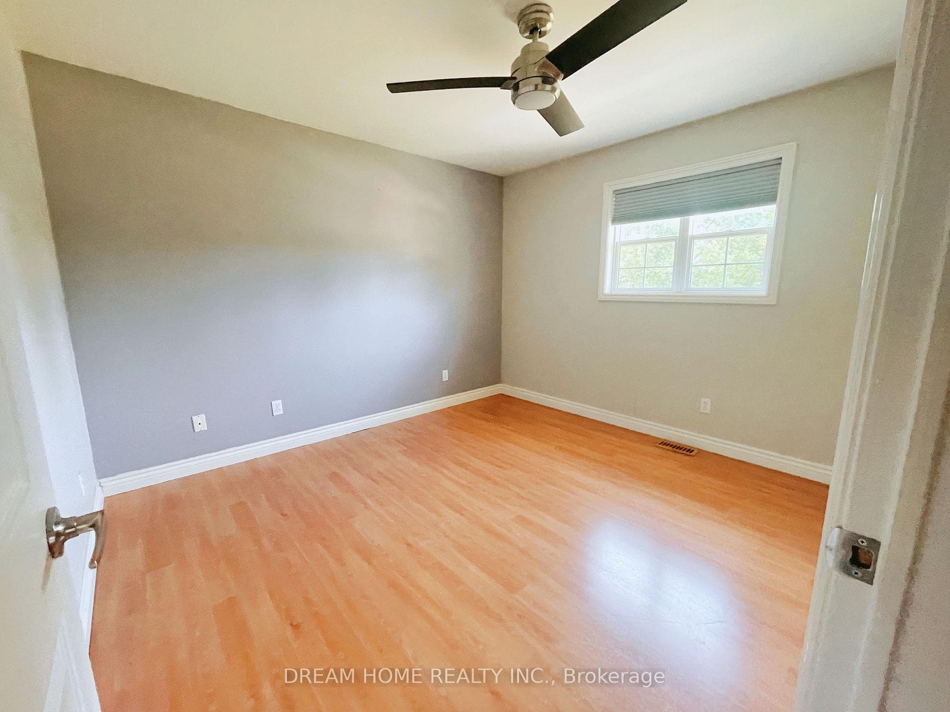 318 Annsheila Drive photo 12