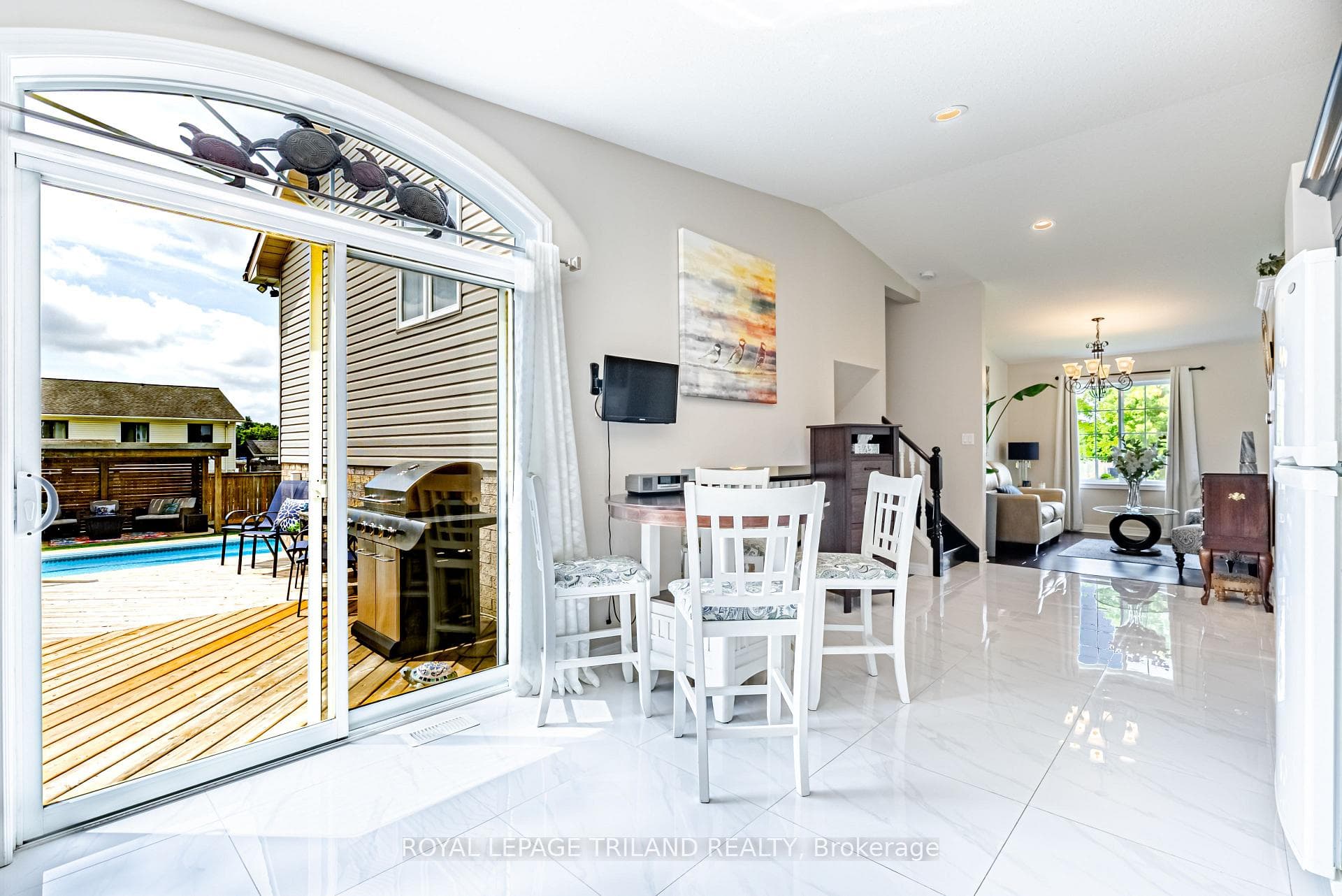 147 Plymouth Court photo 19