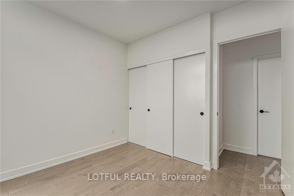 560 RIDEAU Street Unit 1409 photo 22
