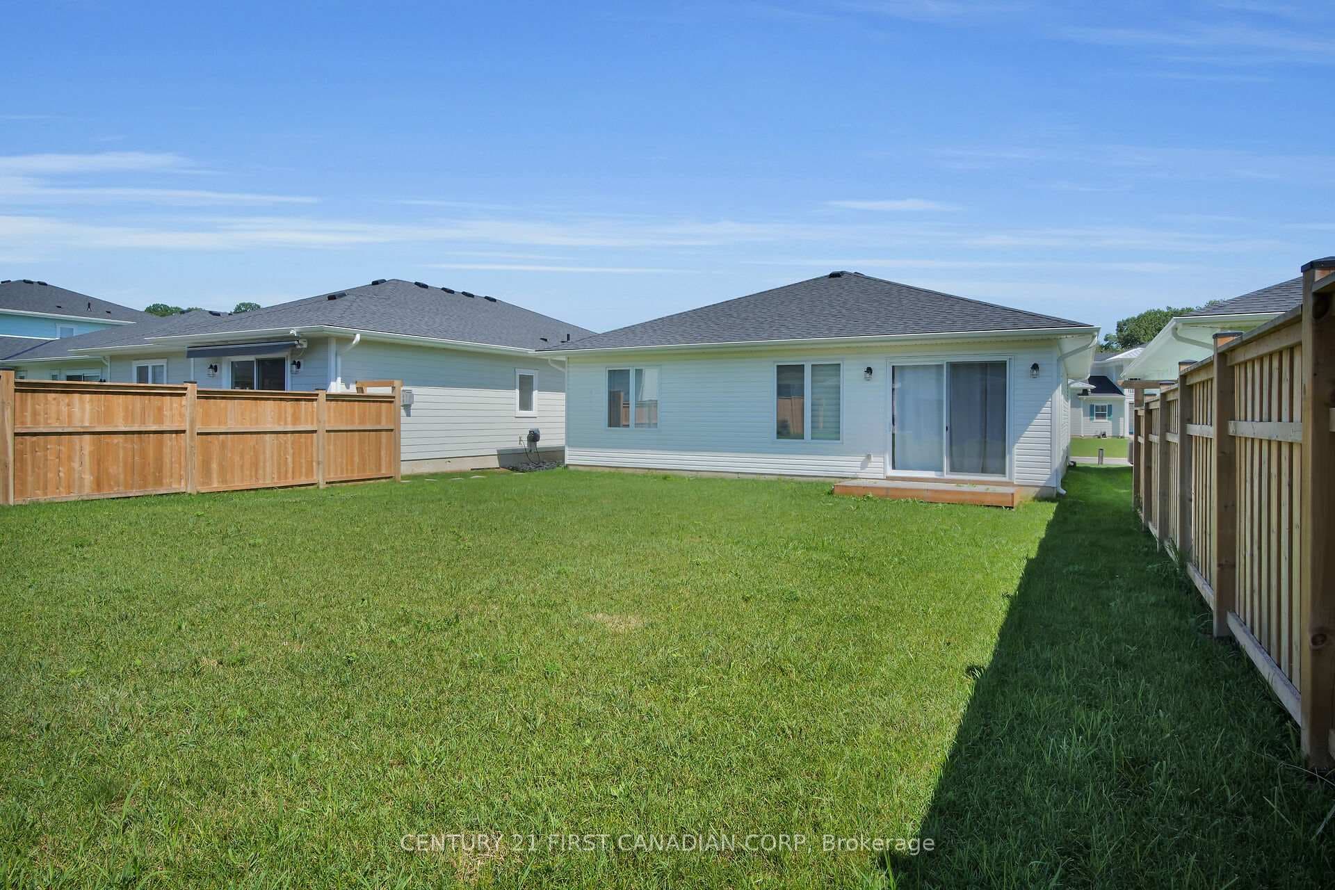 32 REGATTA Way photo 6