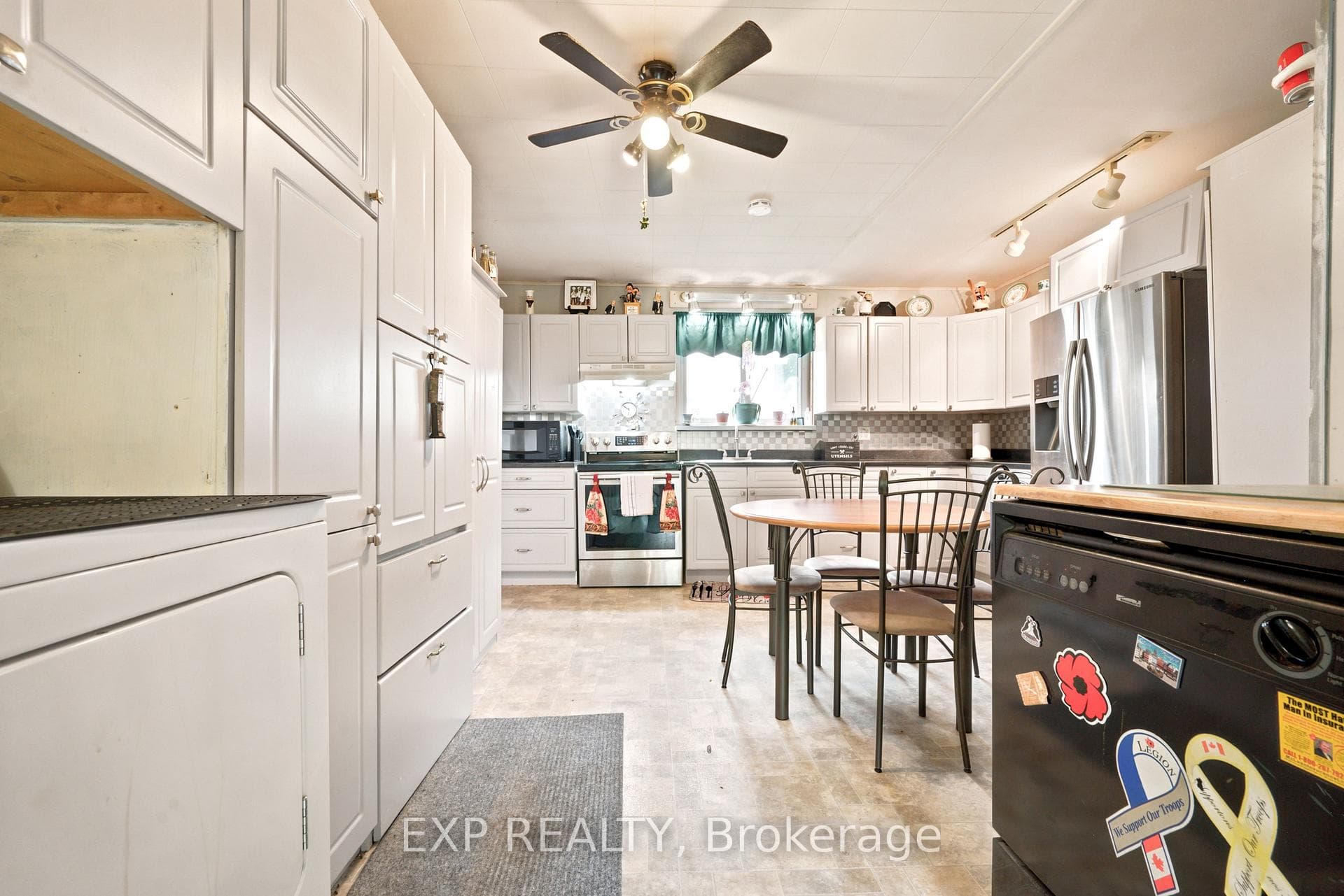 111 MACDONALD Street photo 34