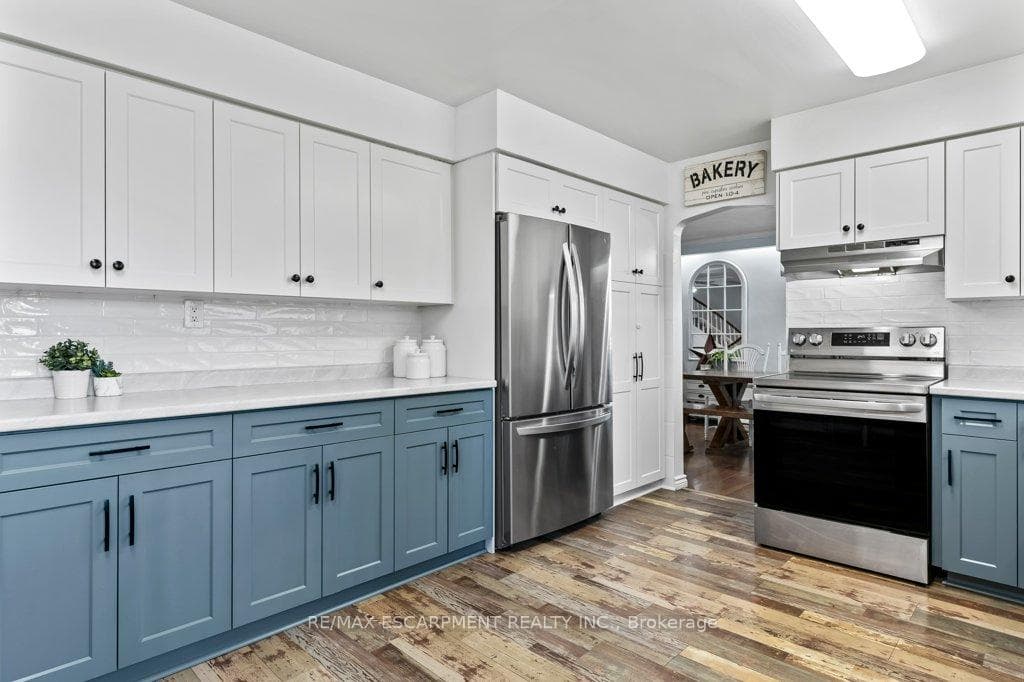 9793 Dickenson Road photo 9