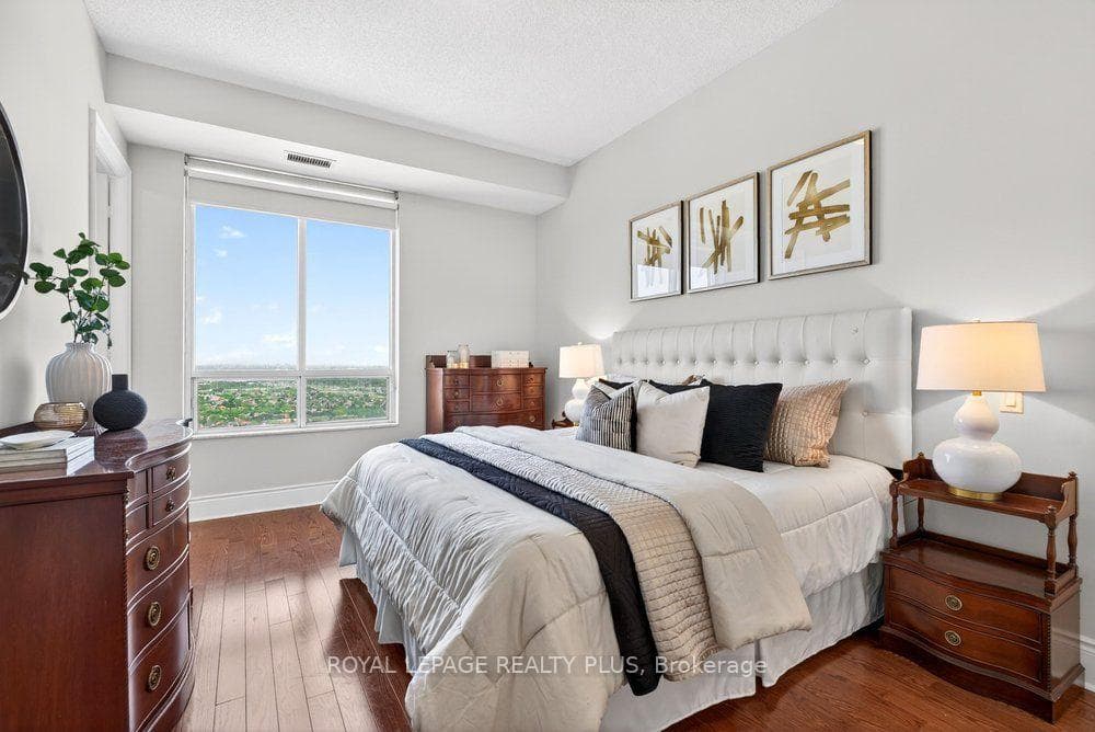 35 Kingsbridge Garden Circle Unit TPH4 photo 15