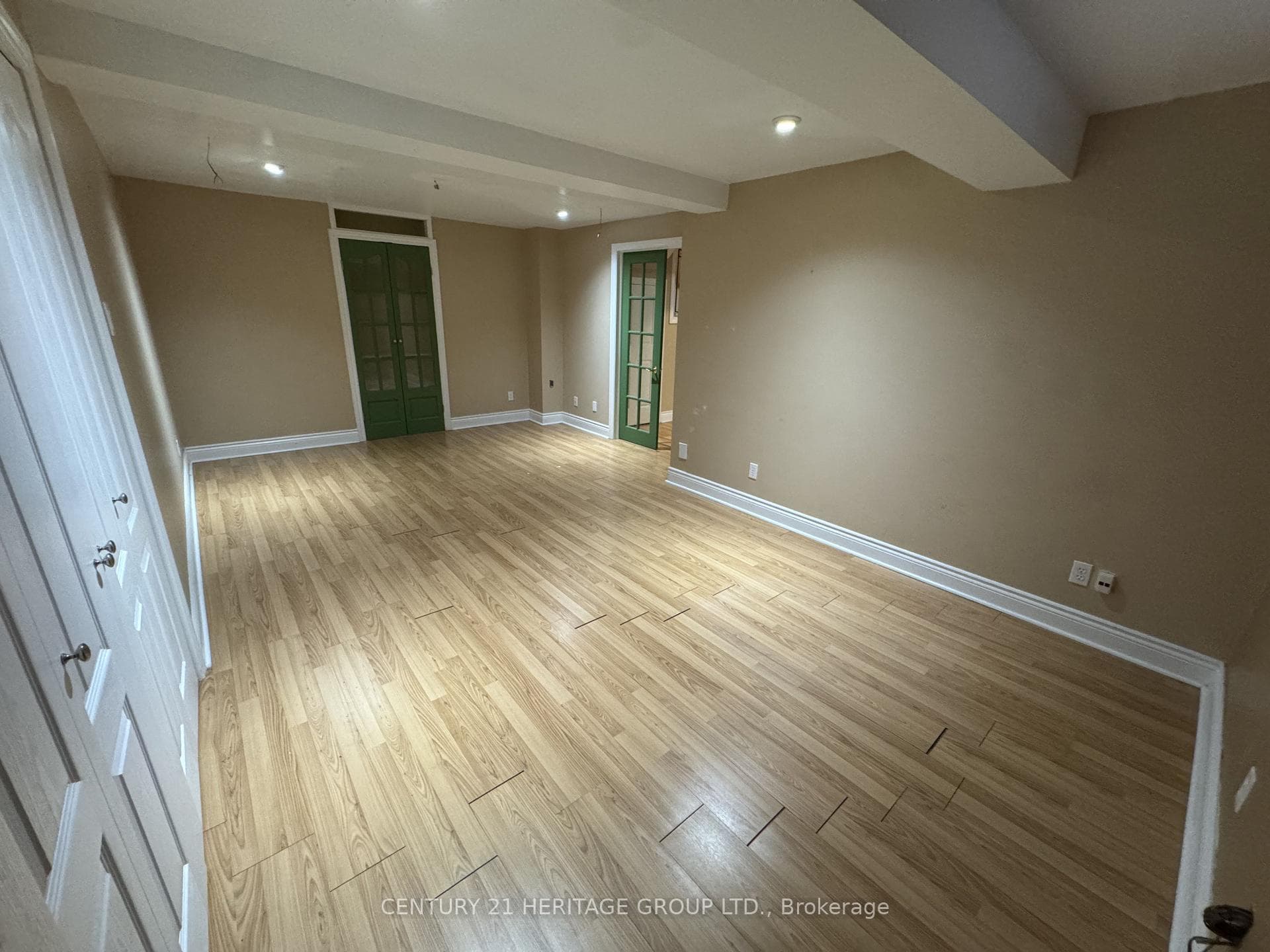 82 Kenwell Crescent photo 17