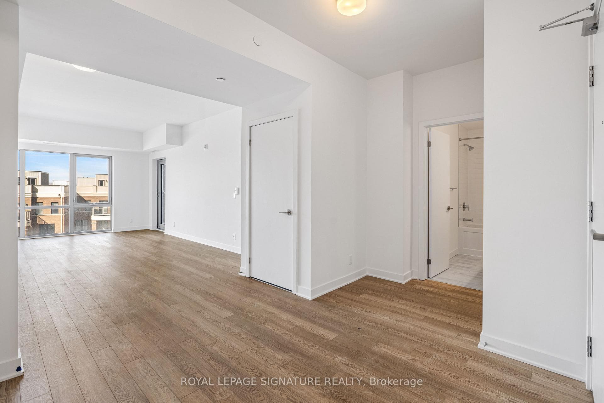 51 Clarington Boulevard Unit 416 photo 7
