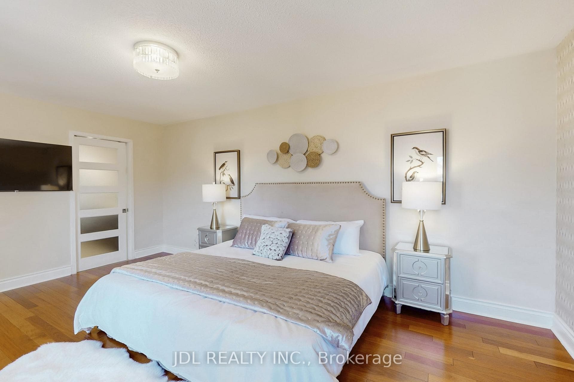 240 Lexington Road photo 22