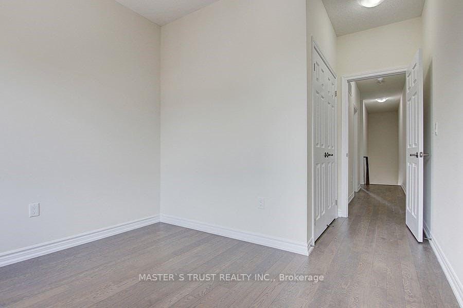 10917 Victoria Square Boulevard photo 23
