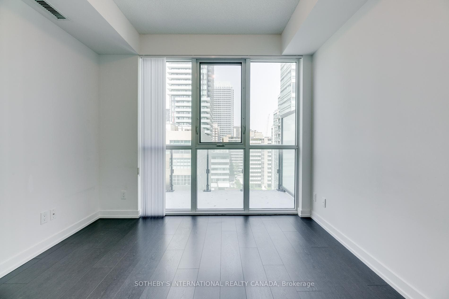 125 Redpath Avenue Unit 904 photo 14