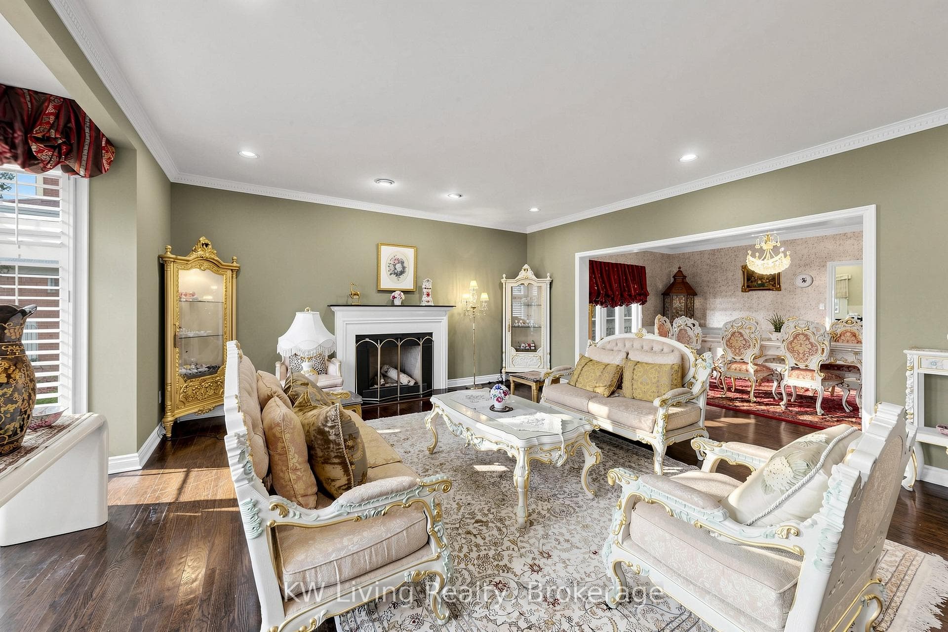 28 Edmund Crescent photo 7