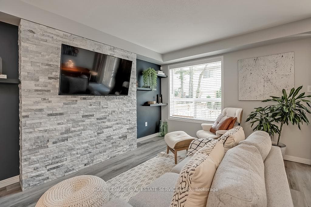 348 Highland Road Unit 16 photo 6