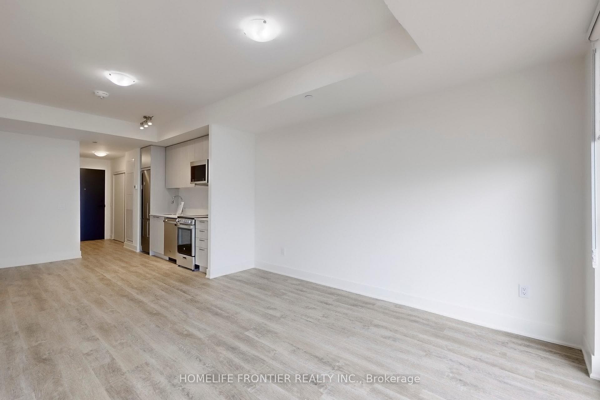 185 Deerfield Road Unit 902 photo 6