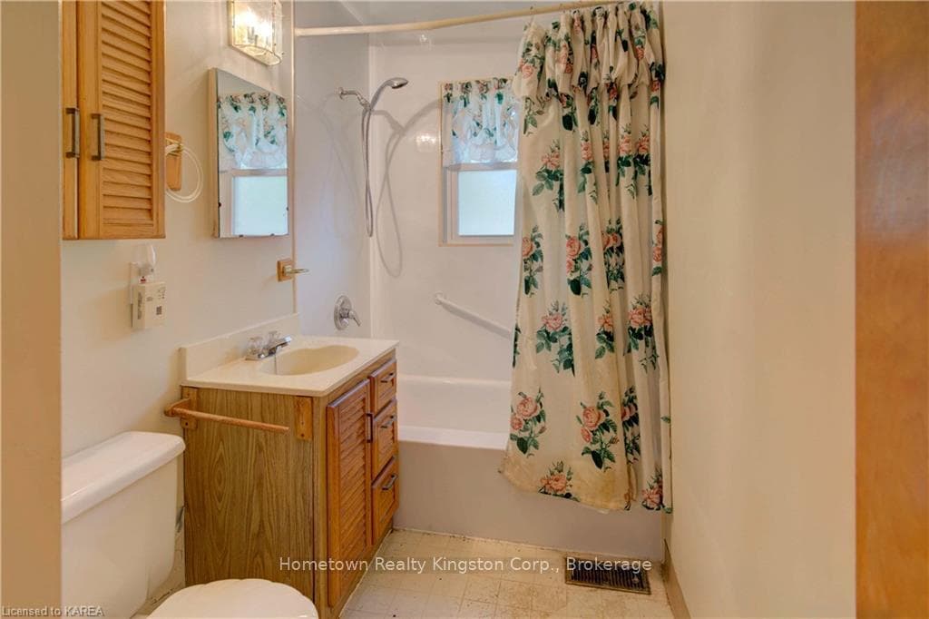 27 HYDE Street photo 11
