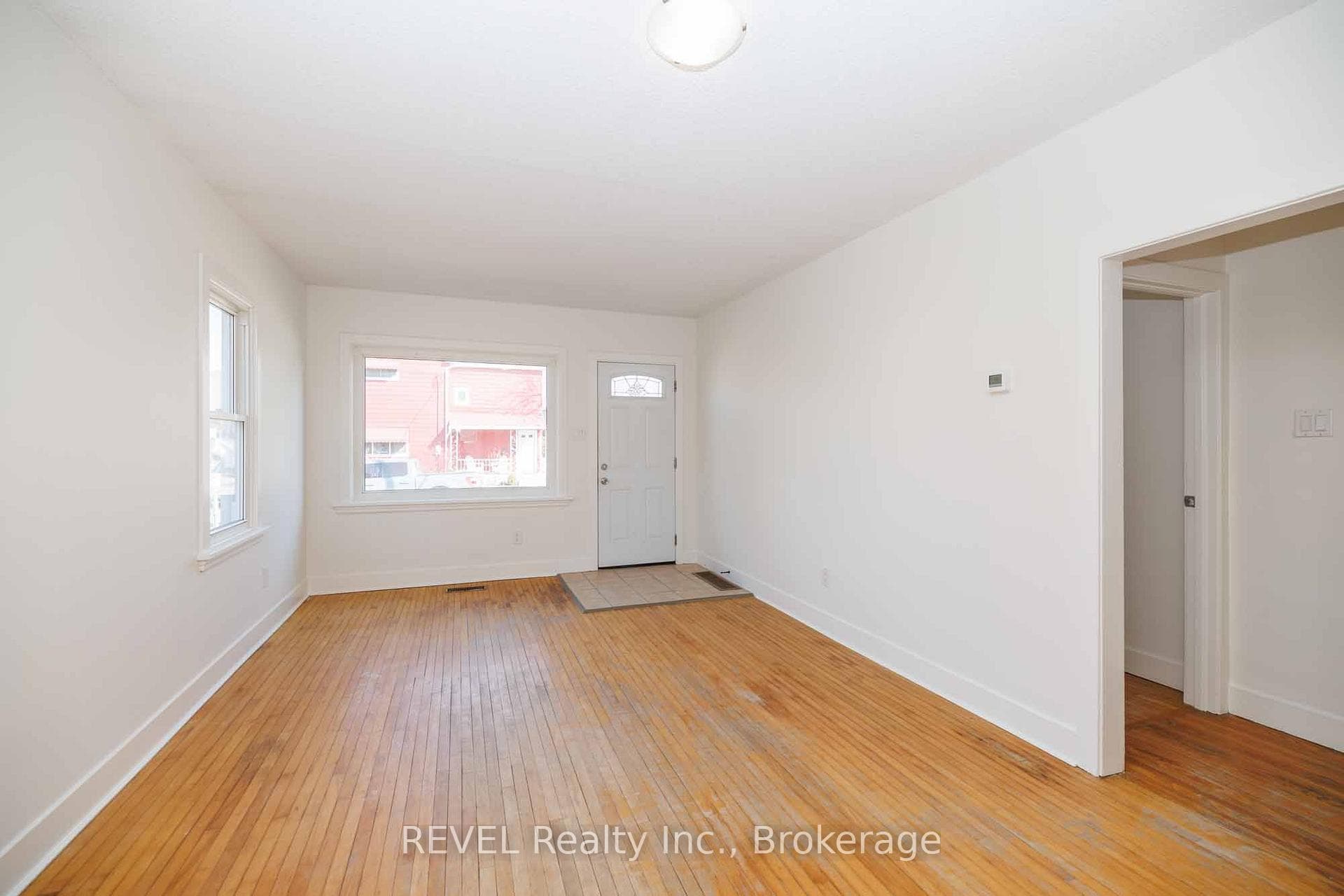 9 Colborne Street photo 7