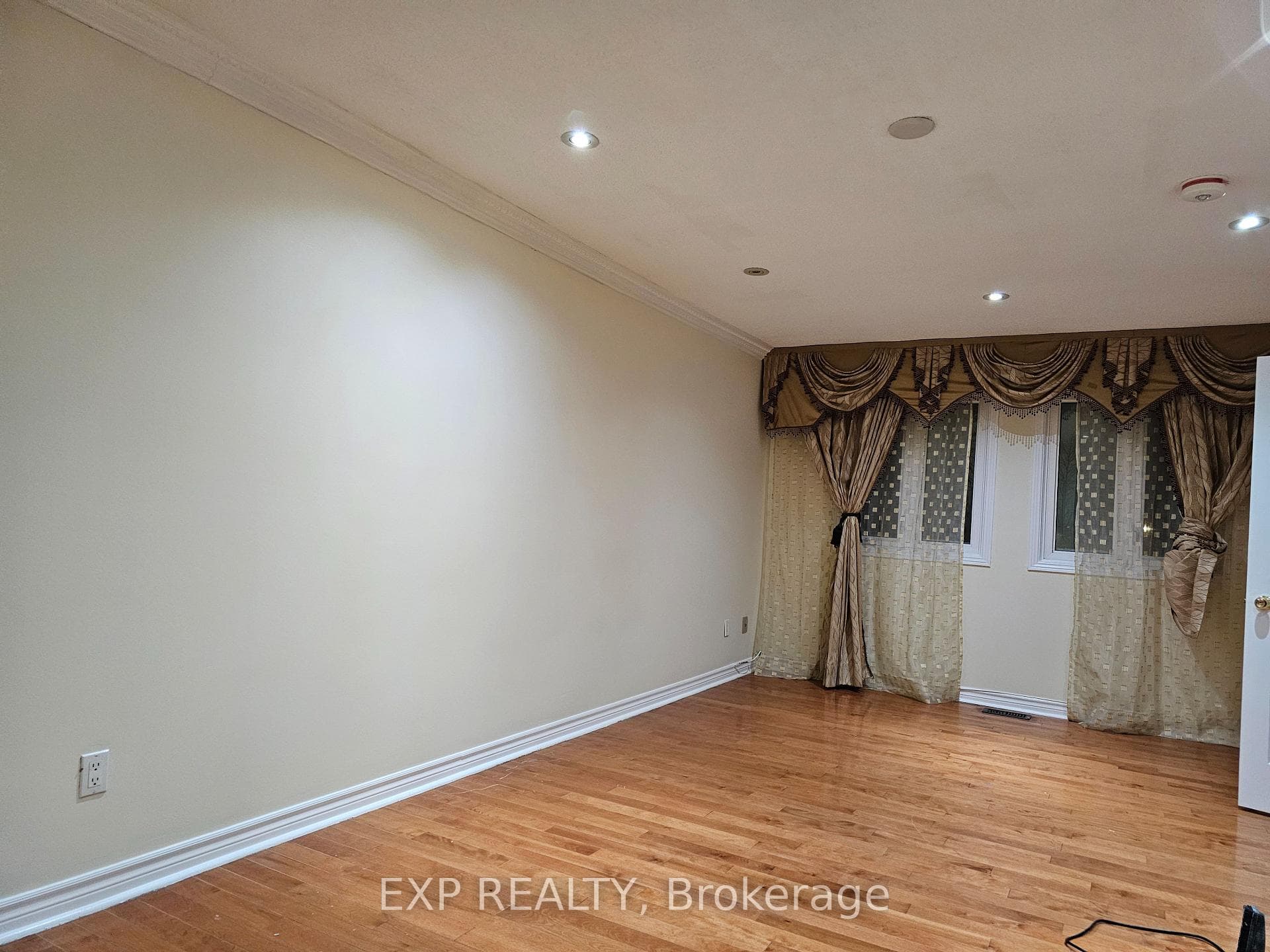 58 O'hara Place photo 16