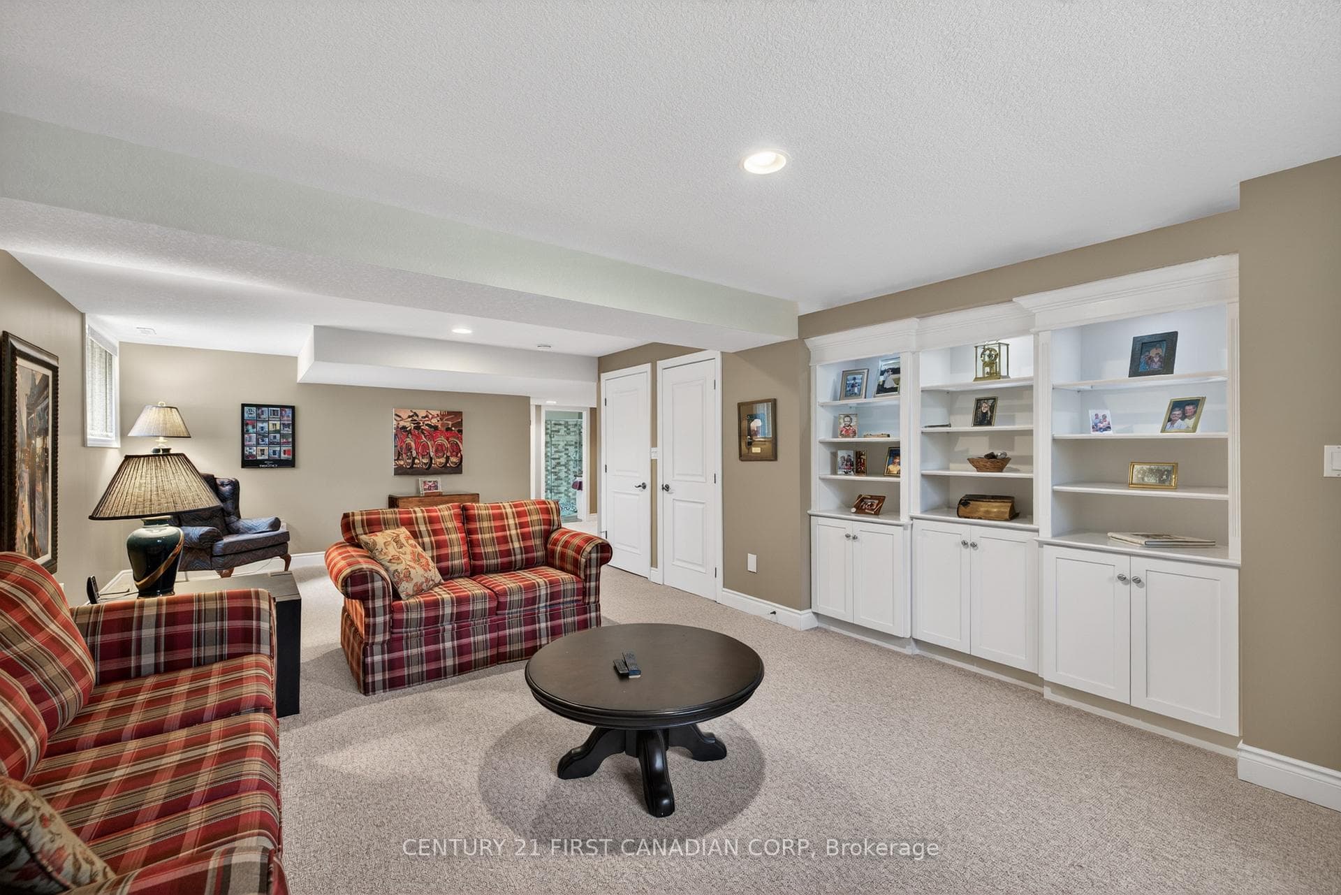 181 Skyline Avenue Unit 9 photo 31
