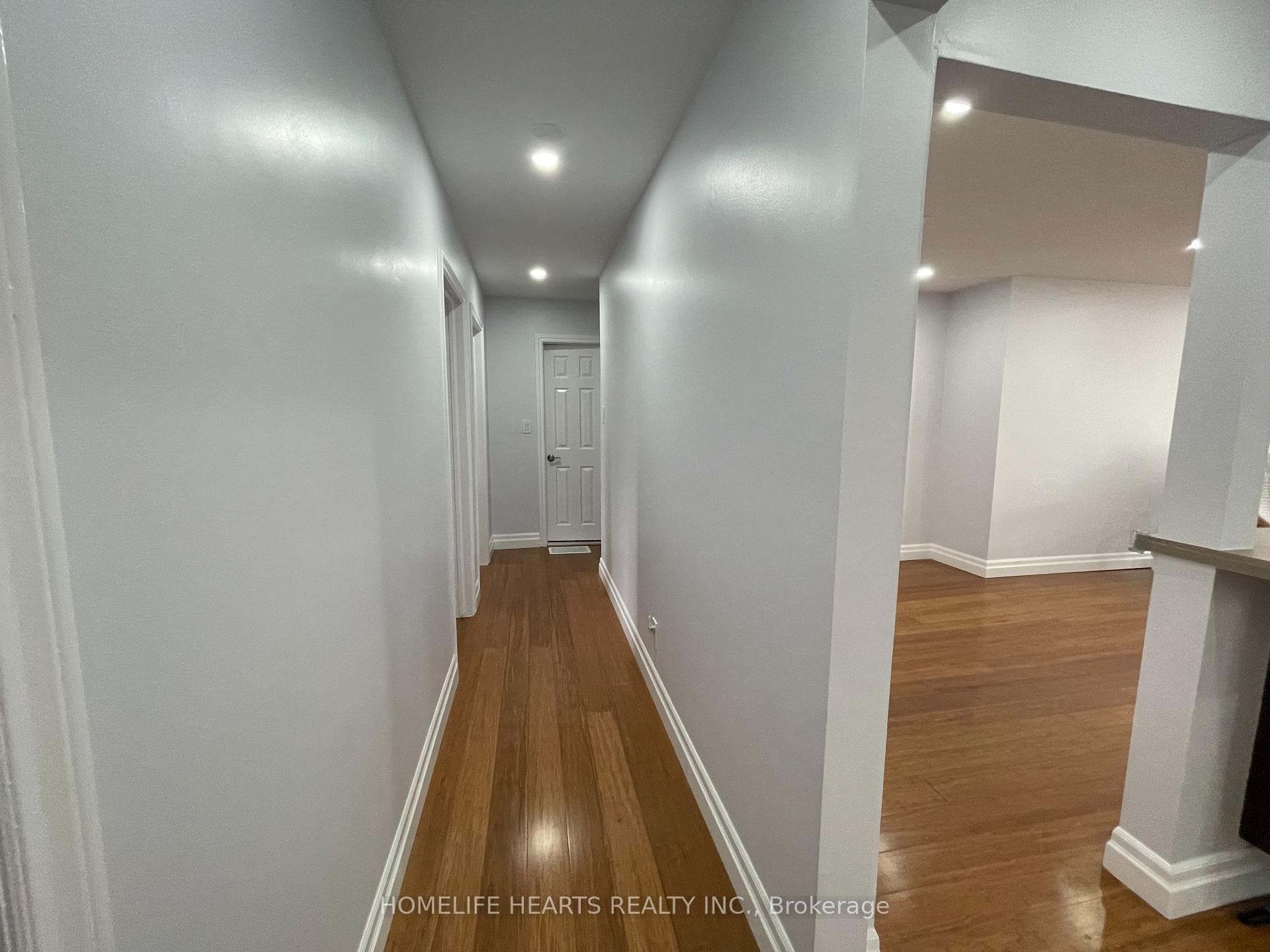 5 Regatta Crescent photo 27