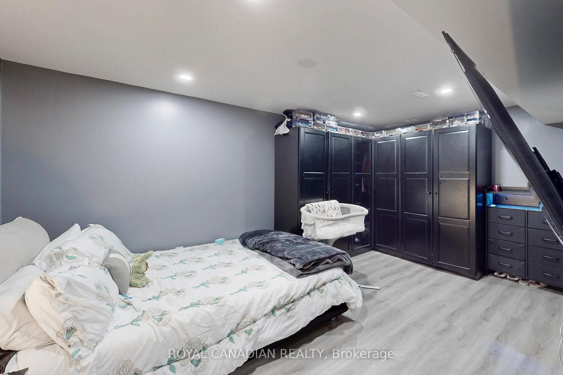 18 Millpond Place photo 33