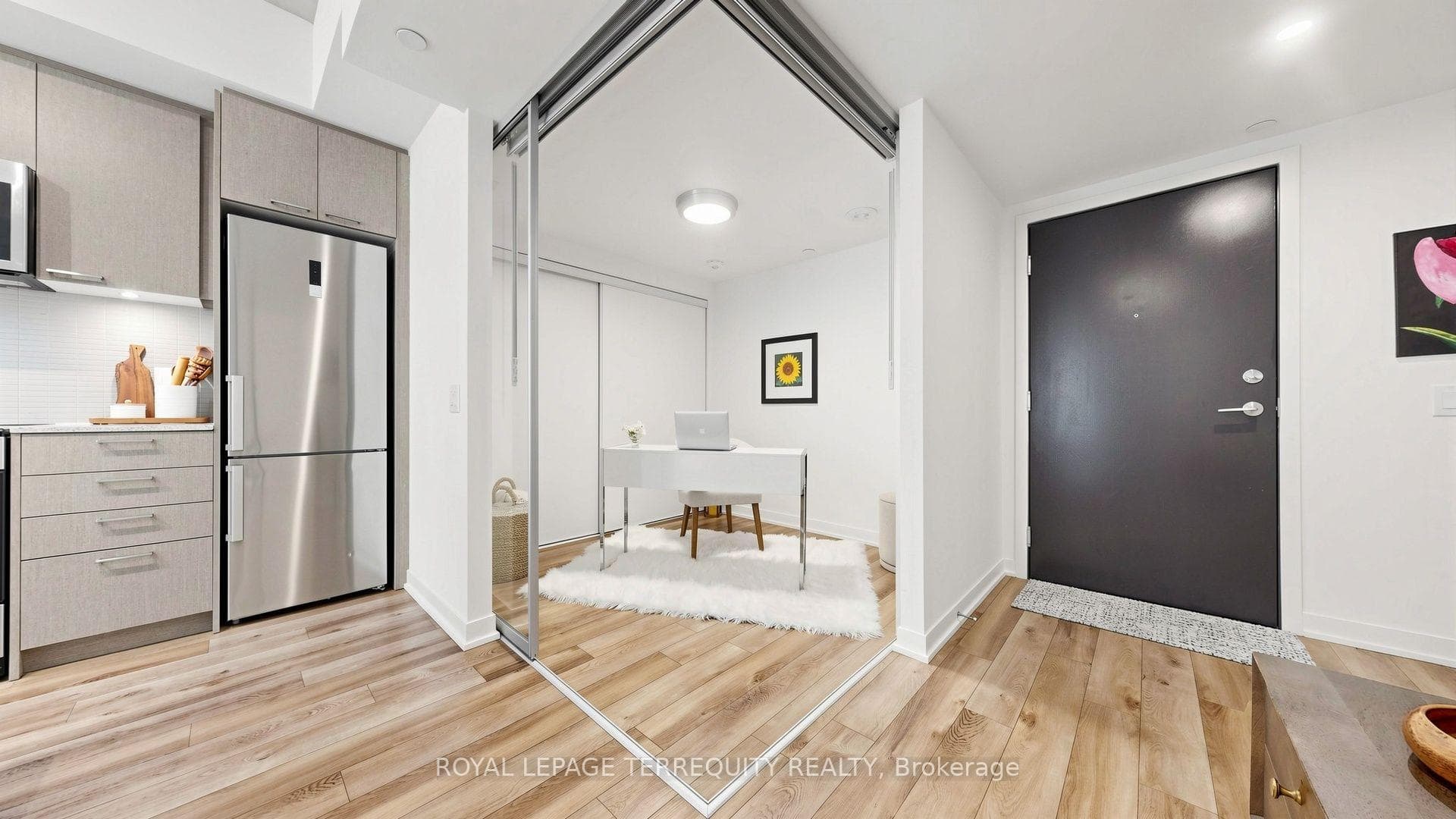 1808 St Clair Avenue Unit 510 photo 19