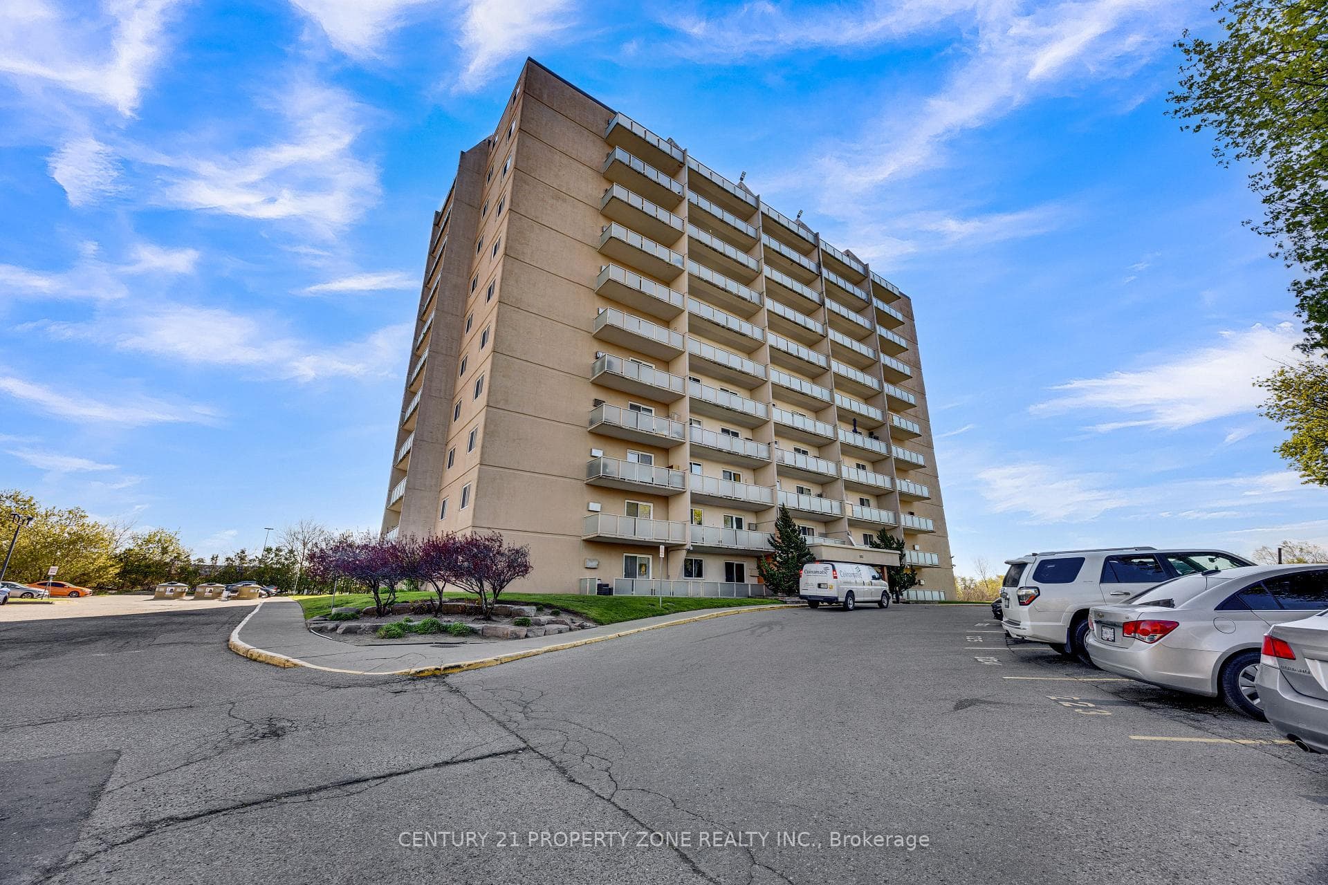 573 MORNINGTON Avenue Unit 907 photo 1