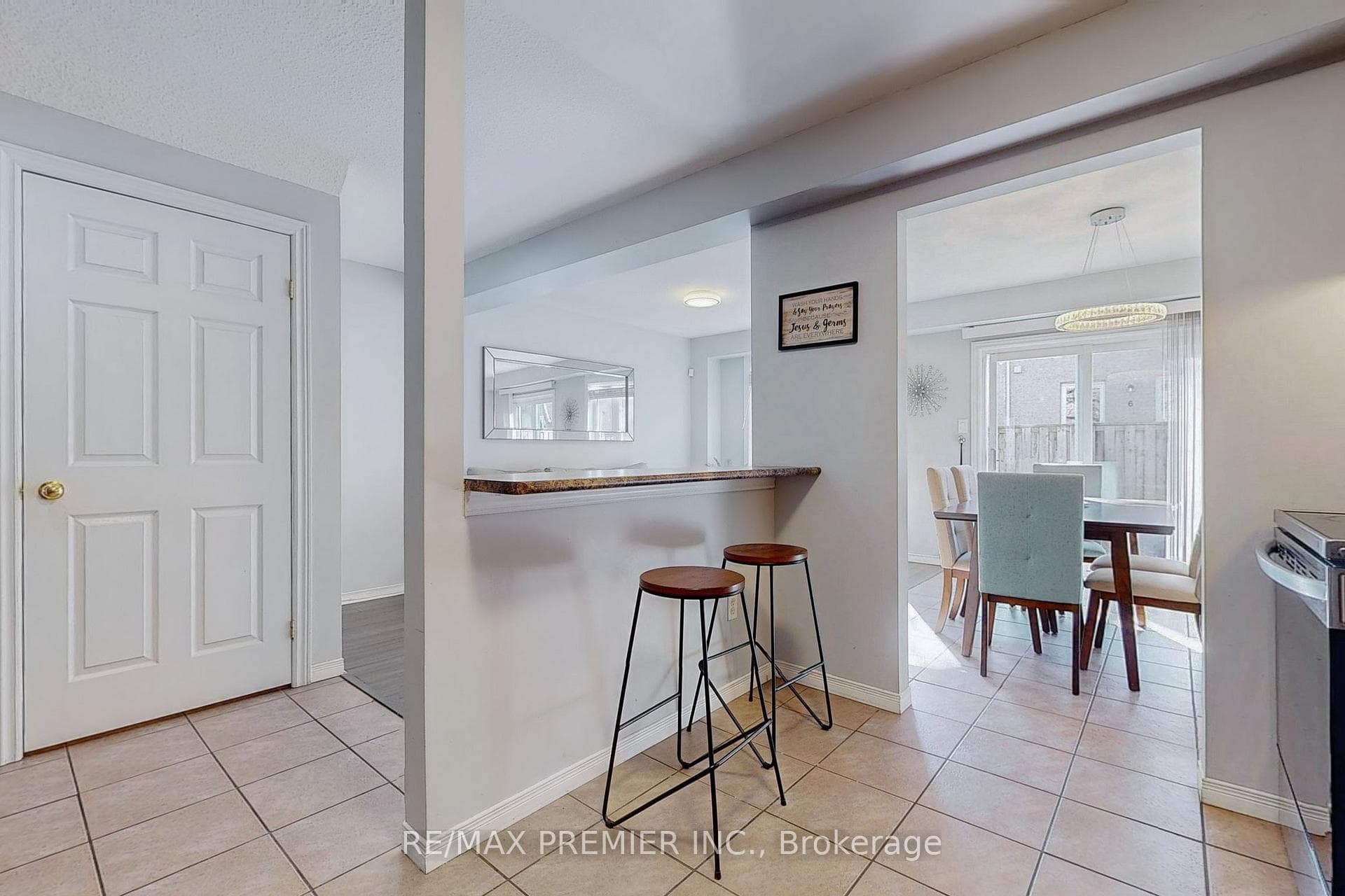 1771 Upper Wentworth Street Unit 34 photo 13