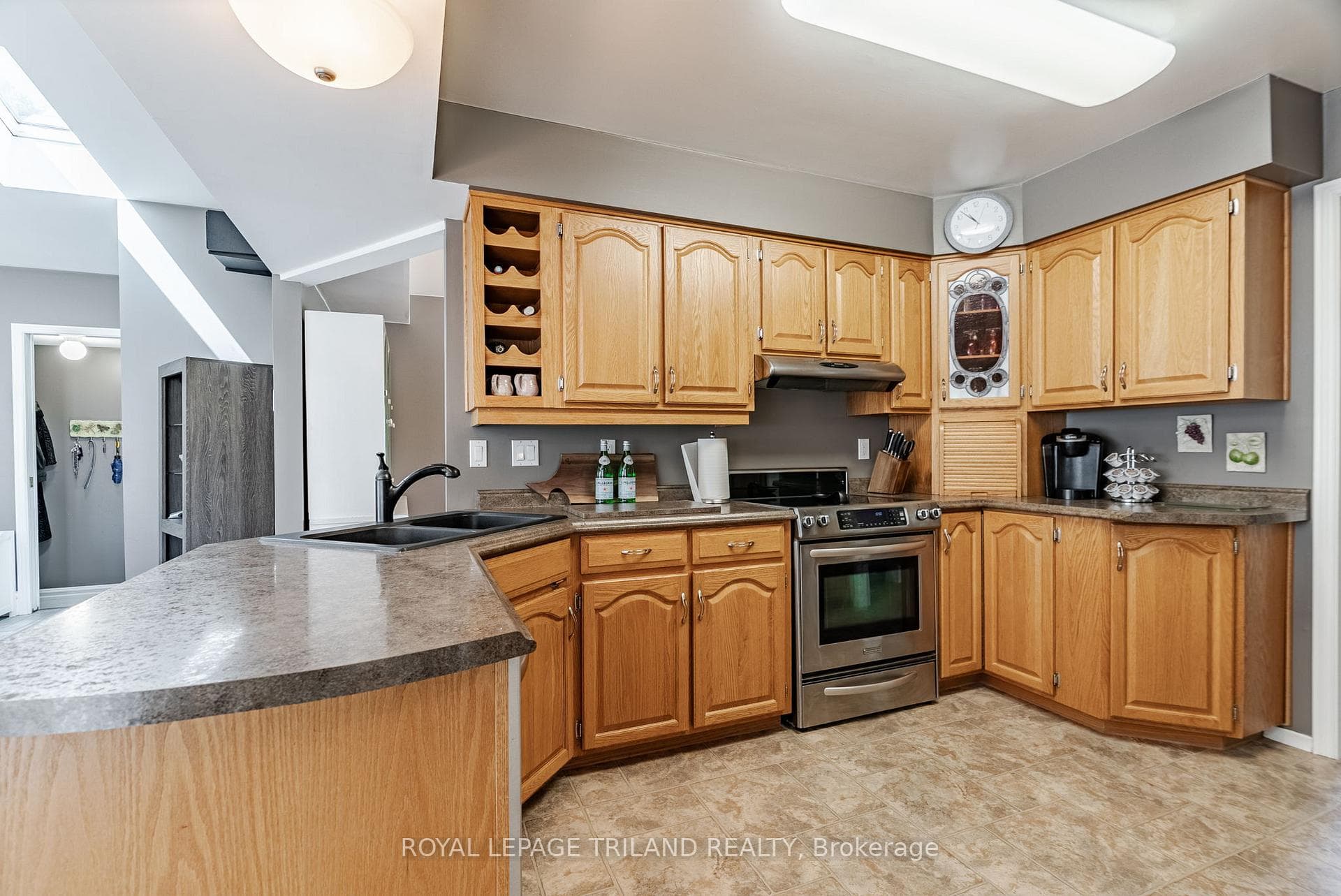 247 Delta Place photo 13